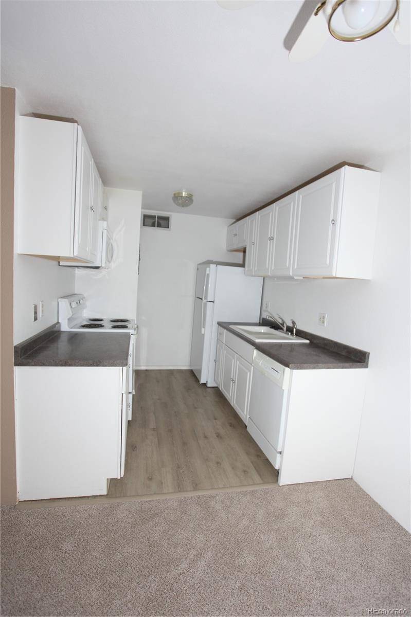 10211 Ura LN #2-208, Thornton, CO 80260