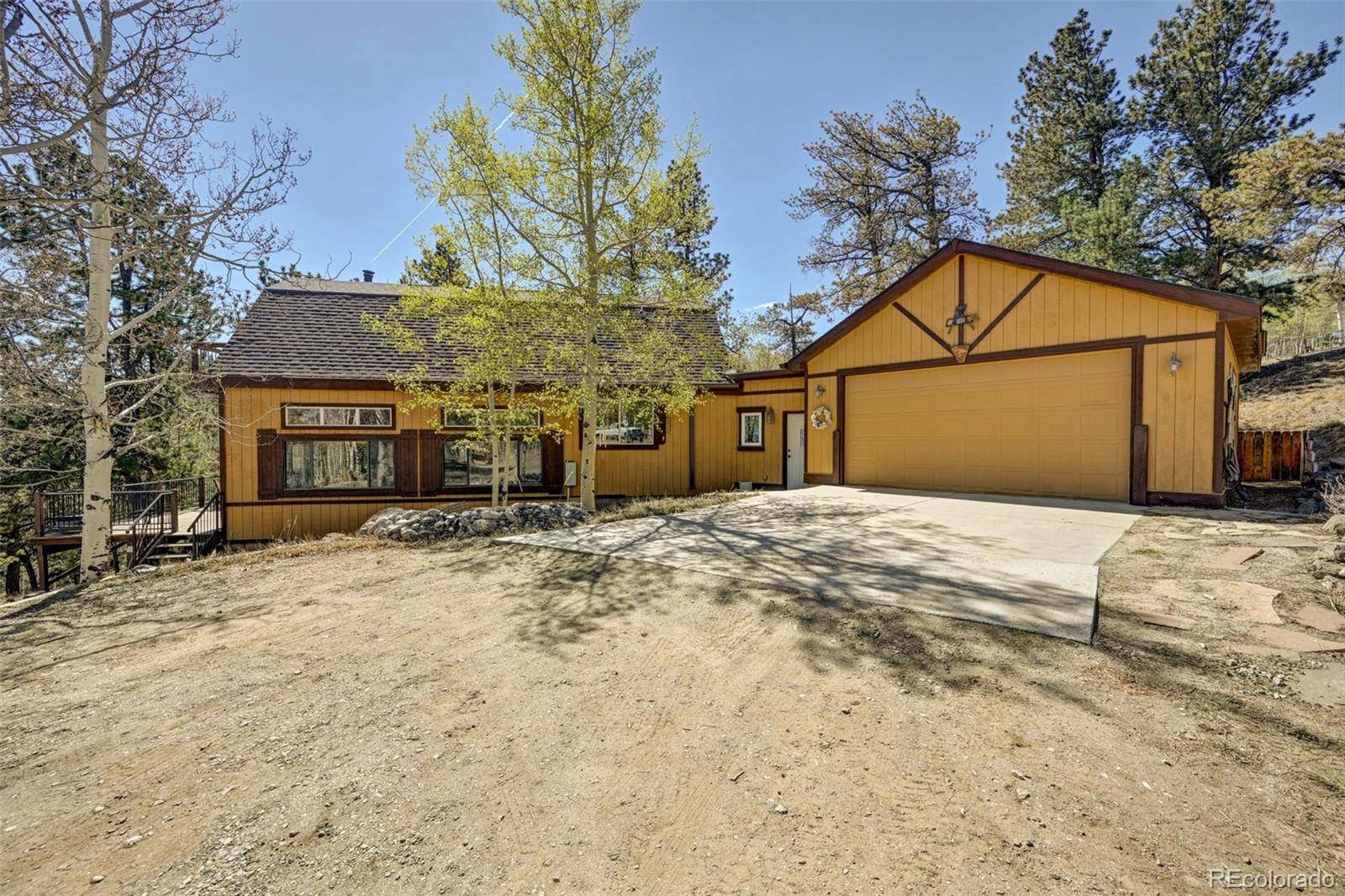 447 Blacksmith RD, Hartsel, CO 80449