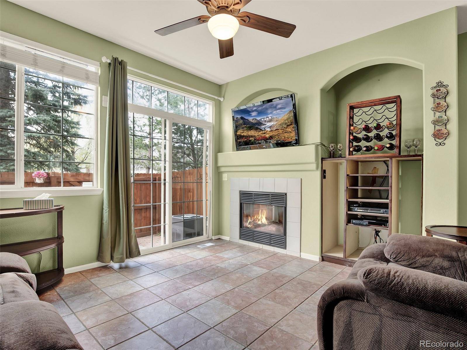 9186 W Phillips DR, Littleton, CO 80128