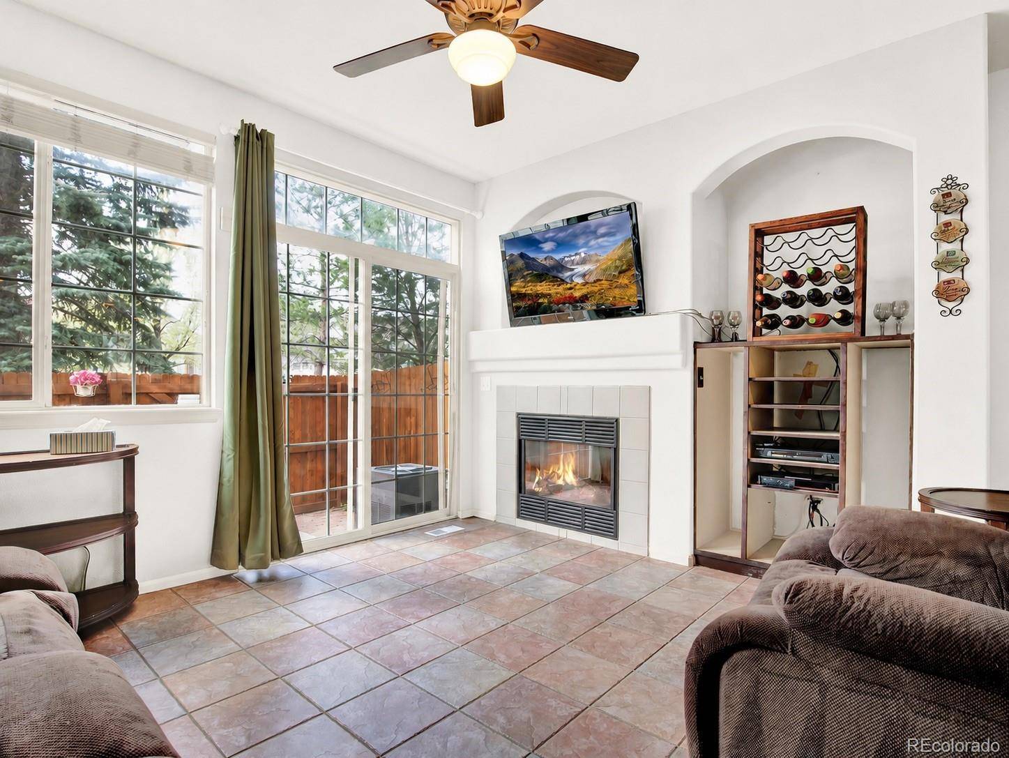9186 W Phillips DR, Littleton, CO 80128