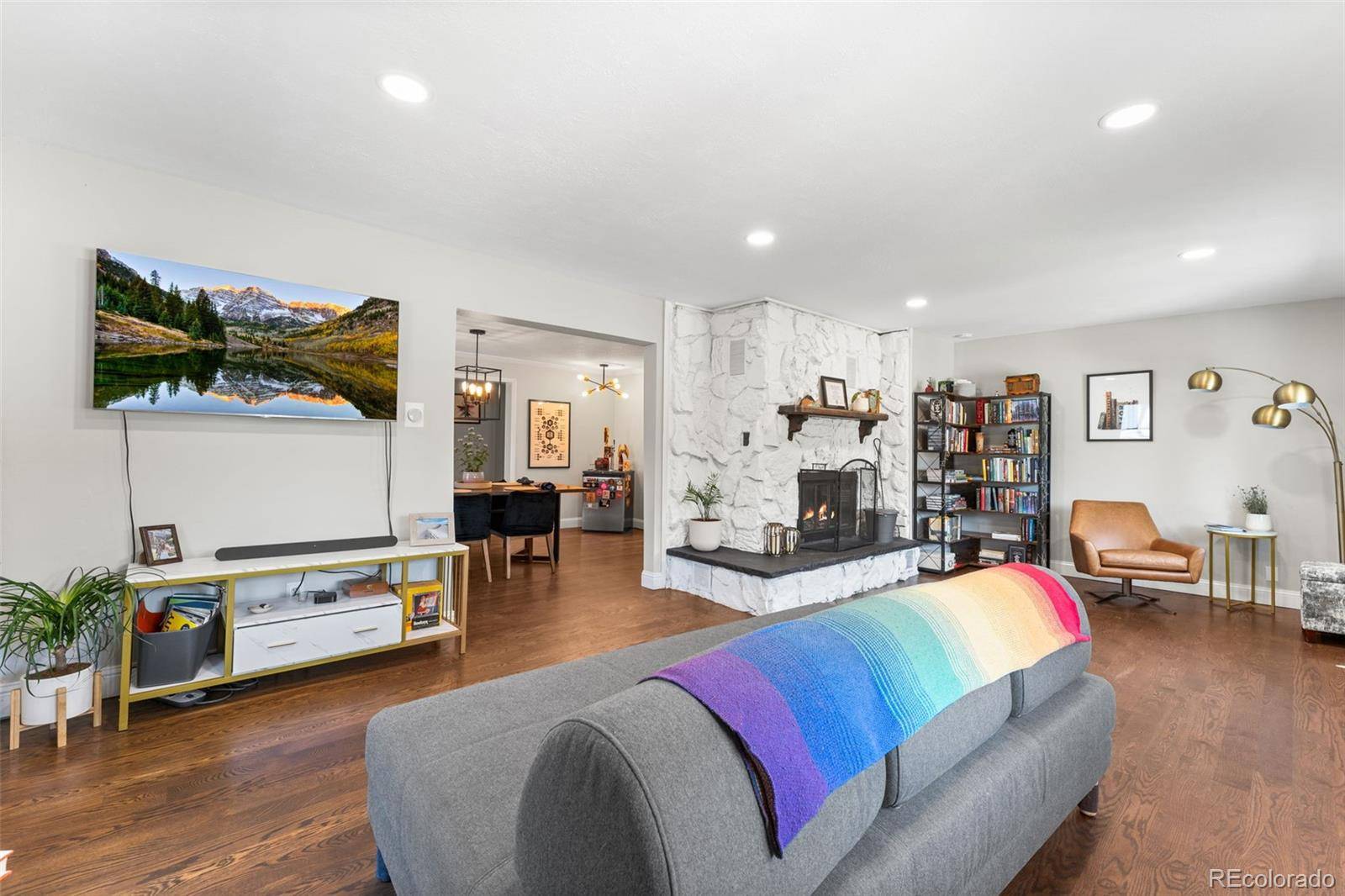 1111 E Dartmouth AVE, Englewood, CO 80113