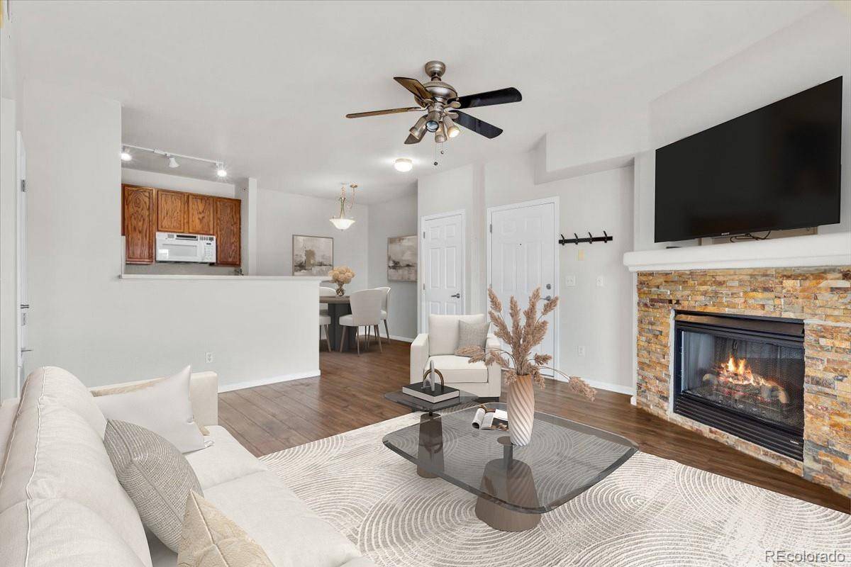 15700 E Jamison DR #4-301, Englewood, CO 80112