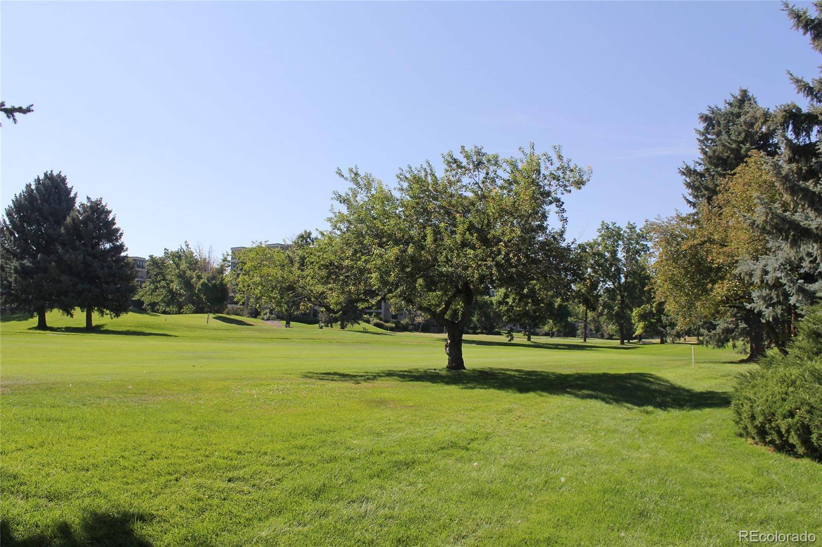 2734 S Heather Gardens WAY, Aurora, CO 80014