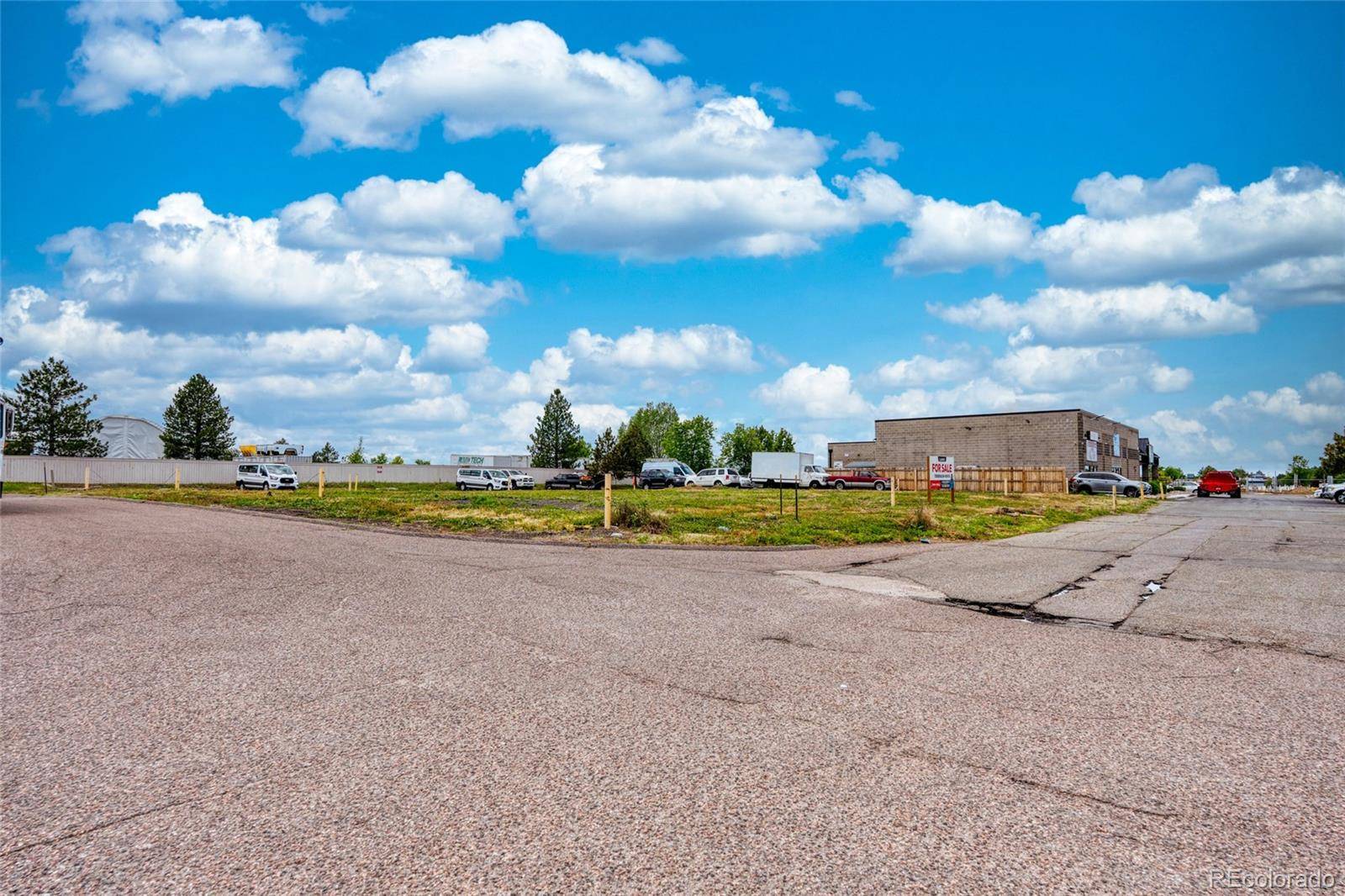 15950 E 6th AVE, Aurora, CO 80011