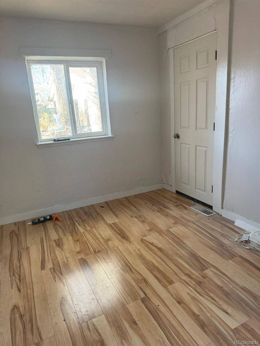 1956 Rosemary ST, Denver, CO 80220