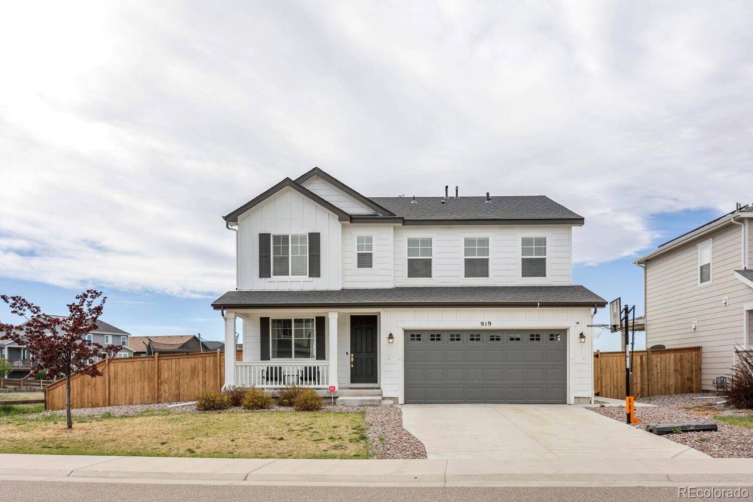 919 N Undergrove WAY, Aurora, CO 80018