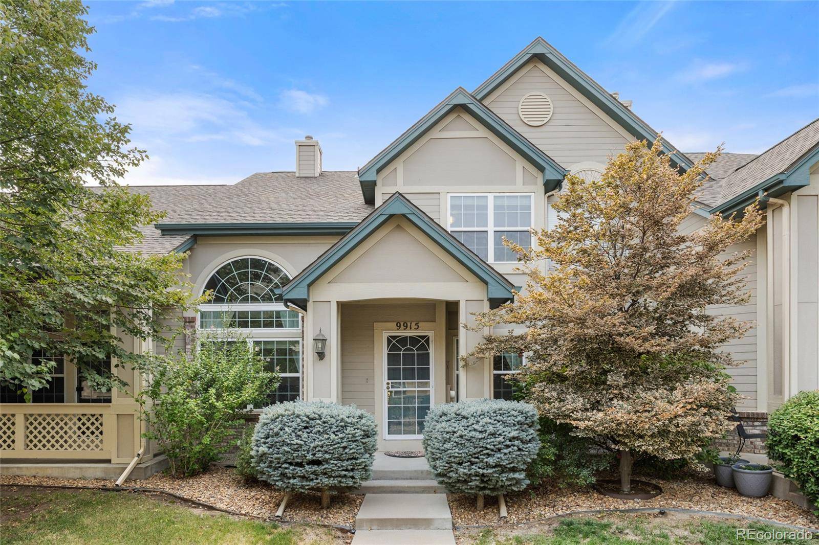 9915 E Hawaii PL, Aurora, CO 80247
