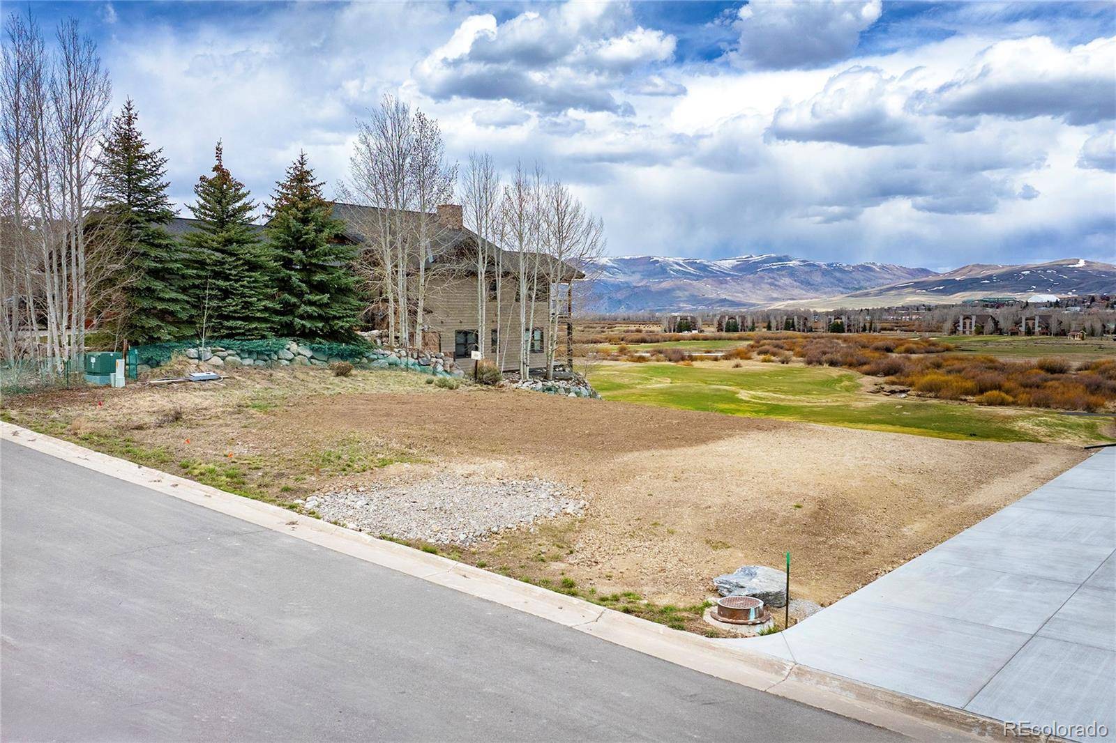 844 Saddle Ridge CIR, Granby, CO 80446