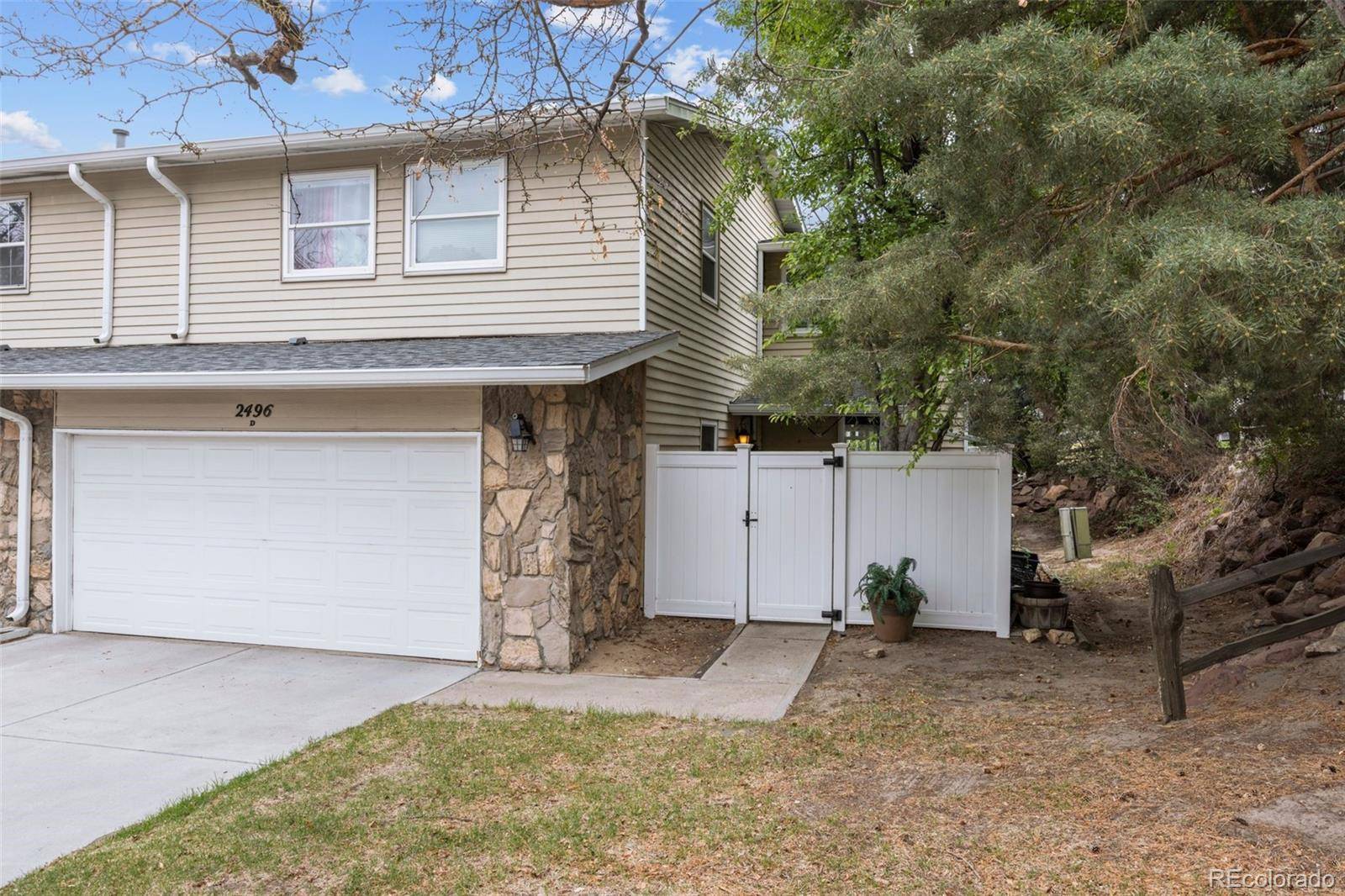 2496 S Vaughn WAY #D, Aurora, CO 80014