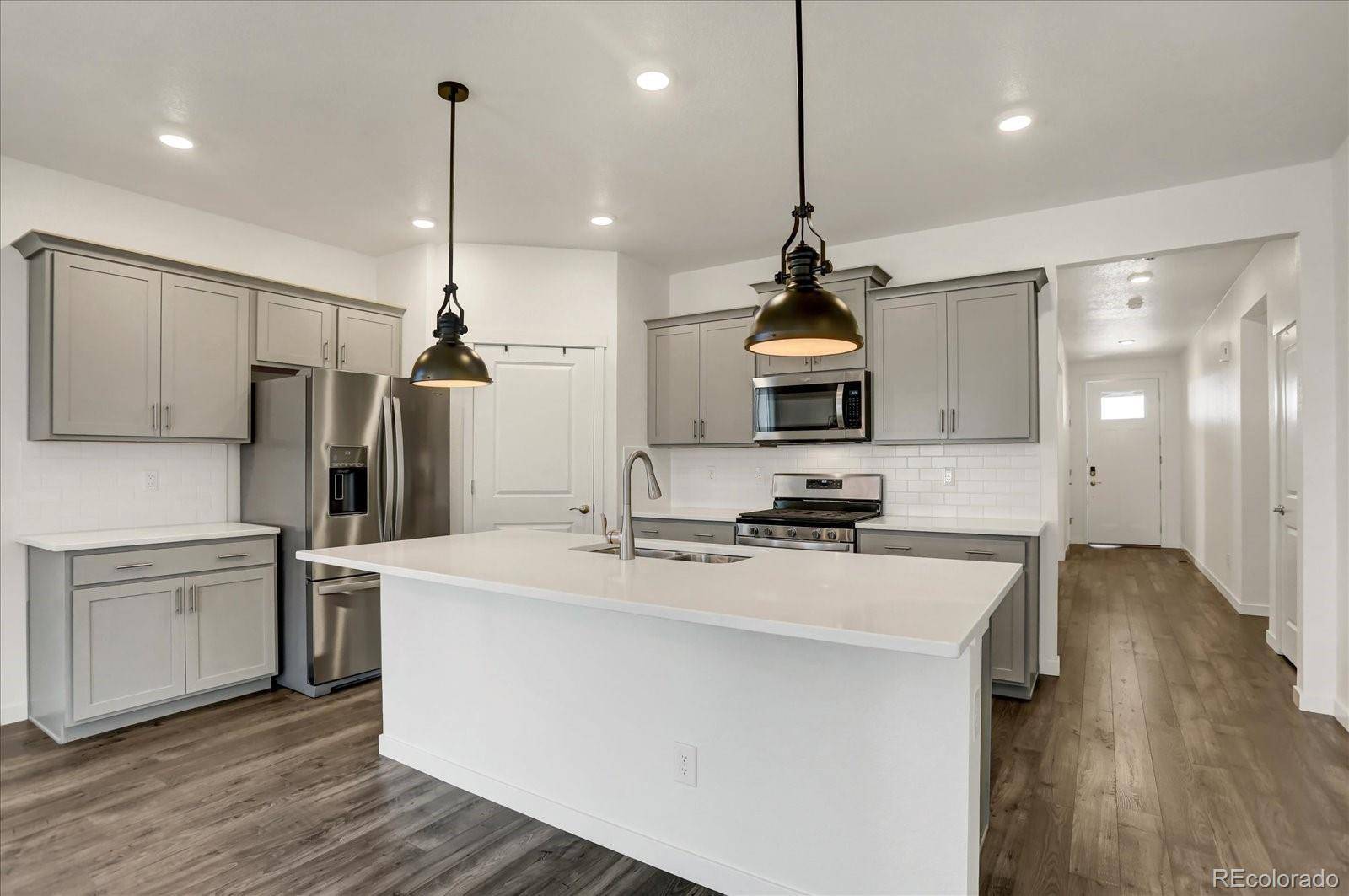 4925 Cattle Cross TRL, Castle Rock, CO 80104