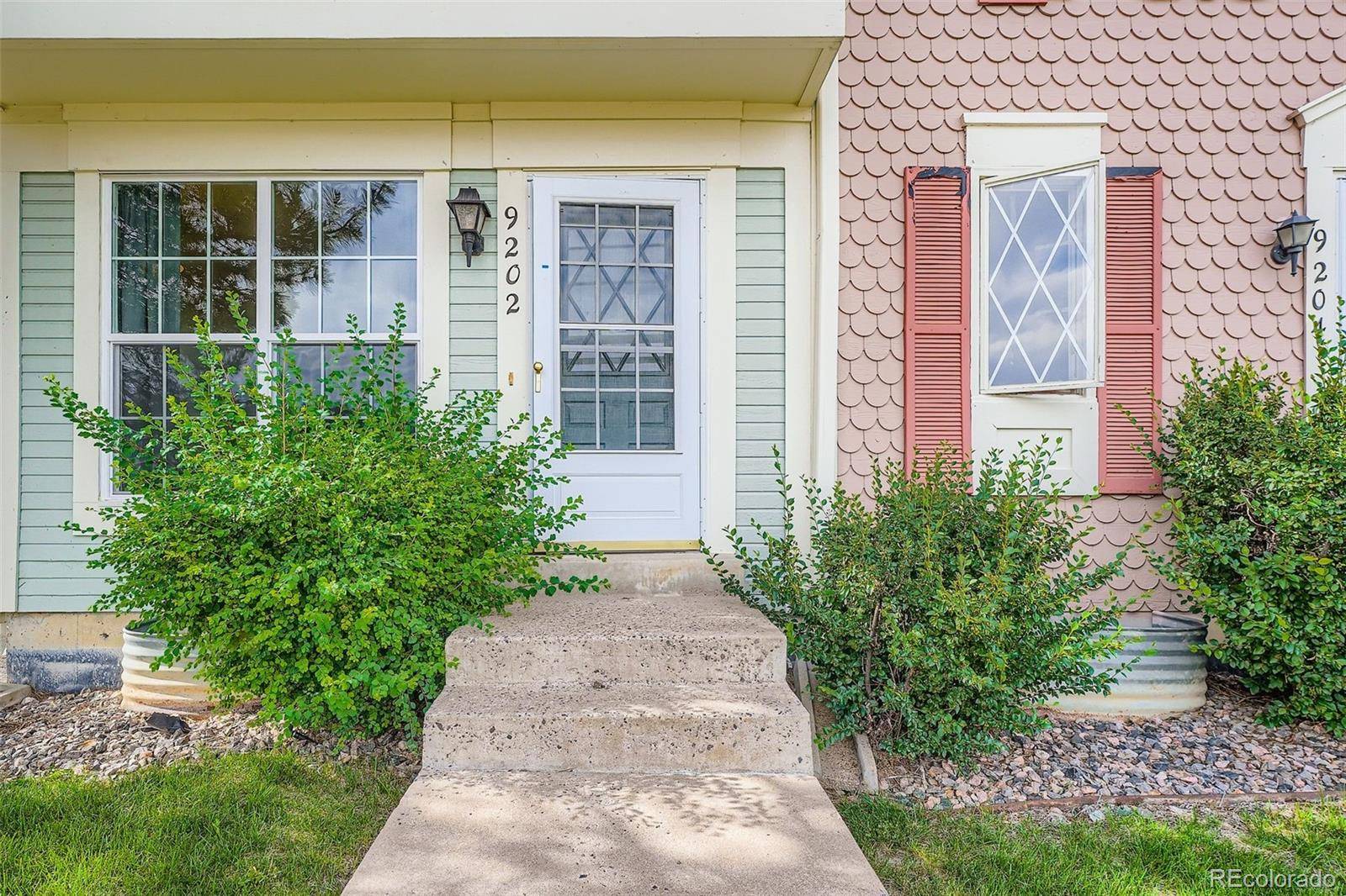 9202 W Ontario DR, Littleton, CO 80128