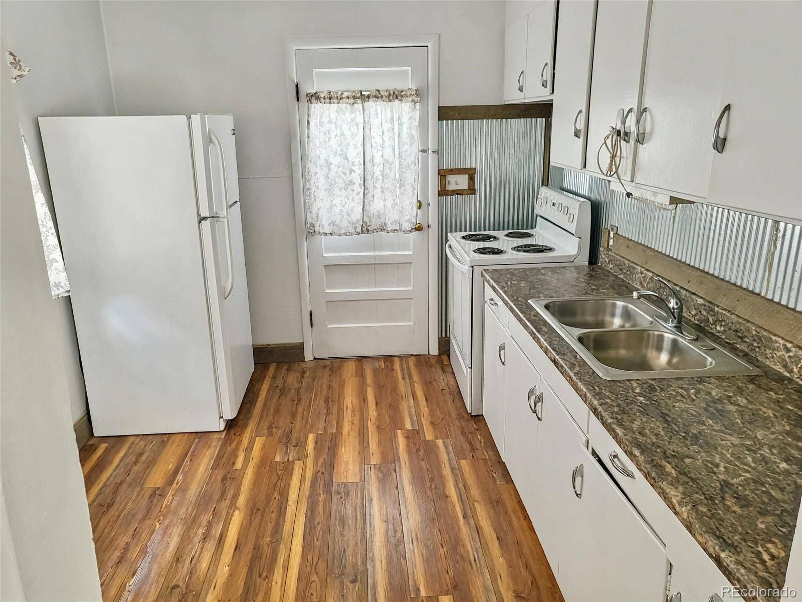 212 Cimarron, La Junta, CO 81050