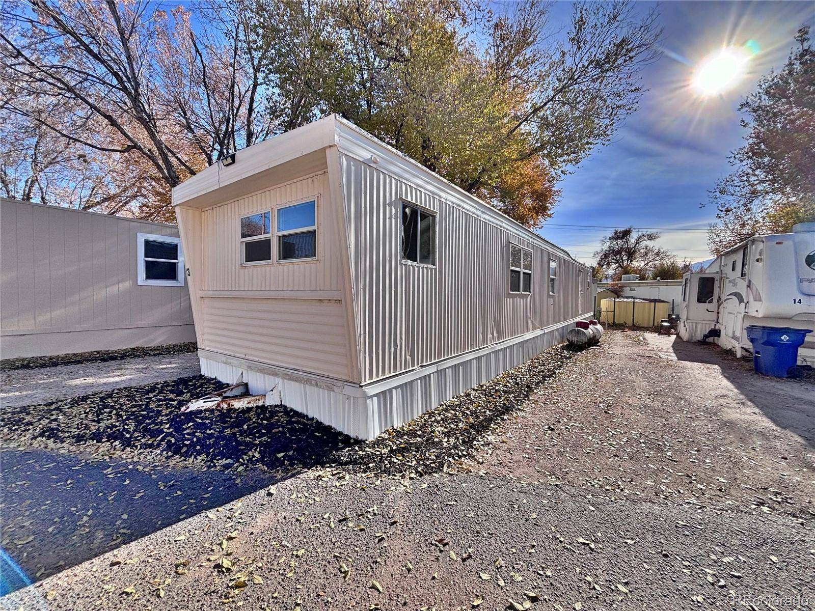 220 Mount View LN, Colorado Springs, CO 80907