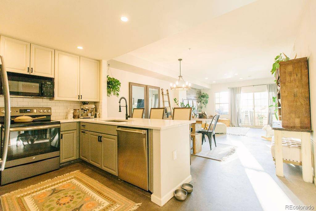 925 N Lincoln ST #4D, Denver, CO 80203