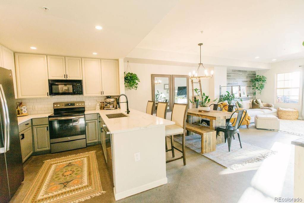 925 N Lincoln ST #4D, Denver, CO 80203