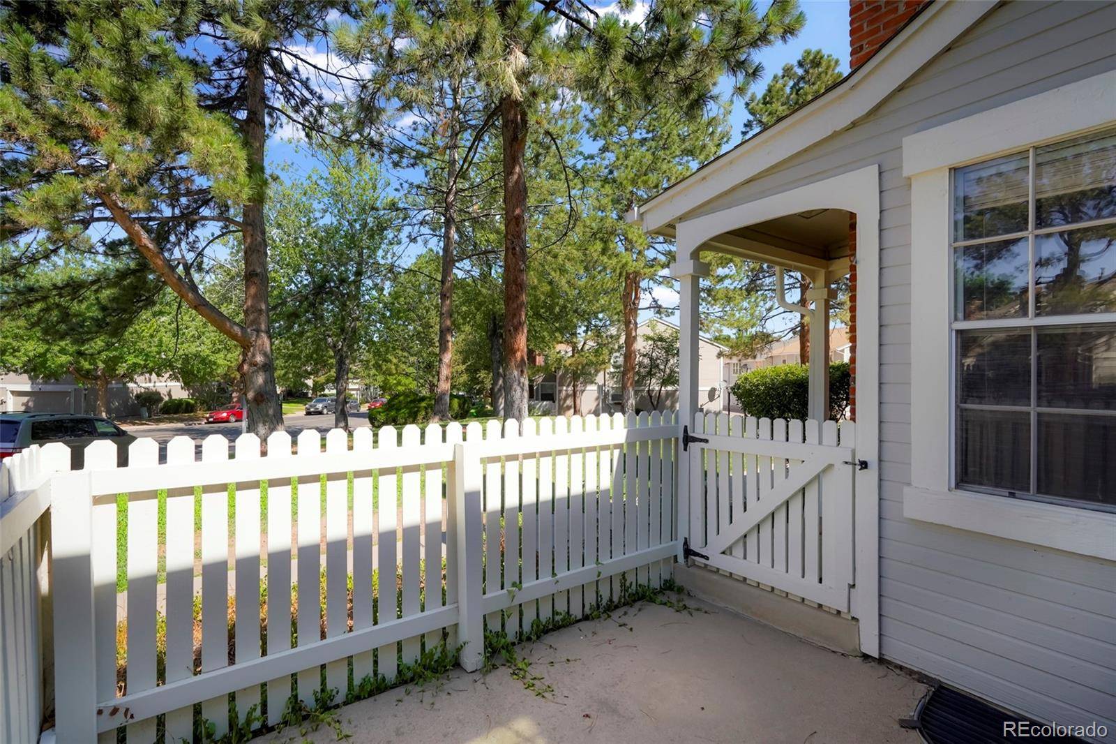 2871 W Long DR #A, Littleton, CO 80120