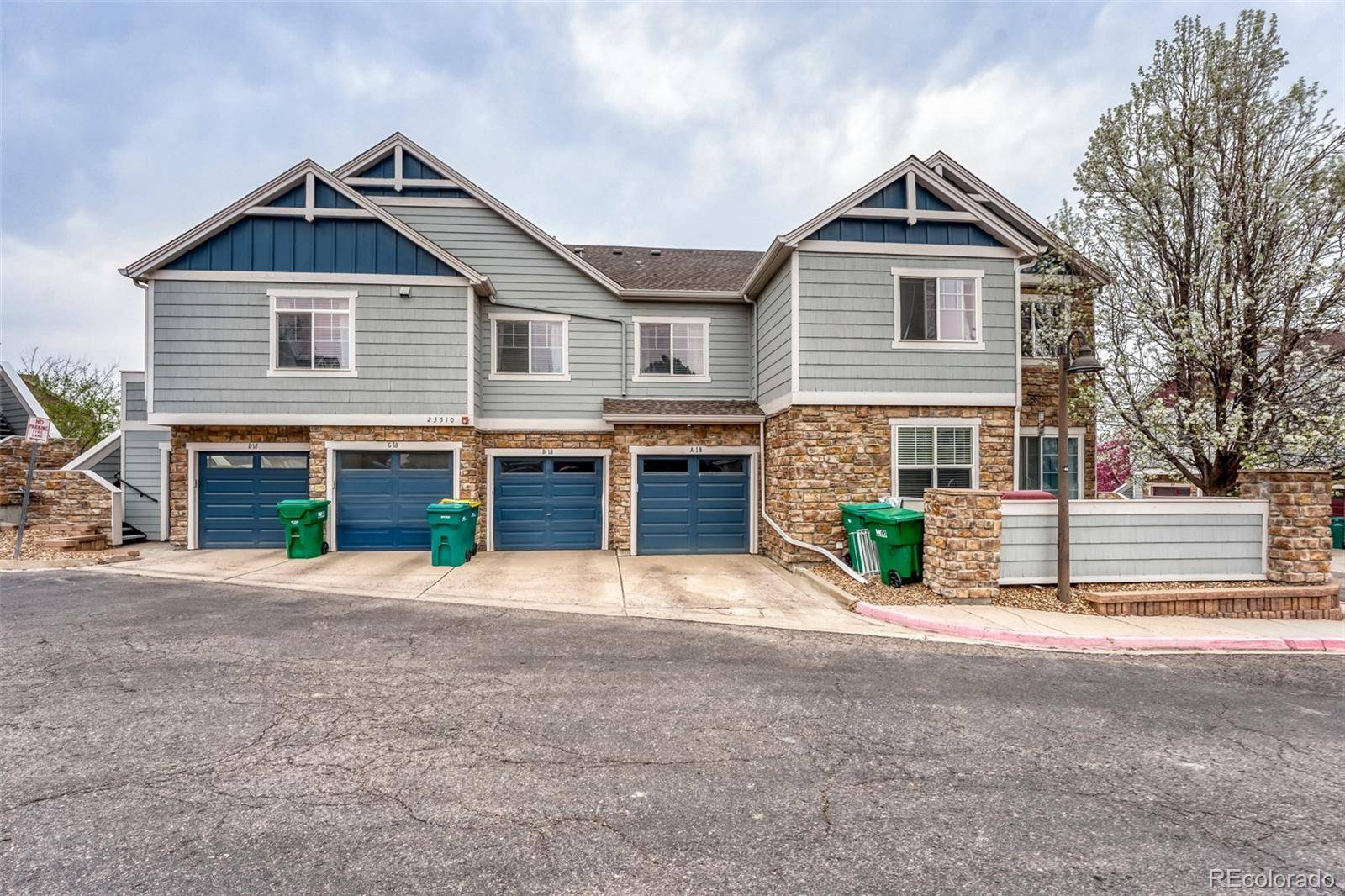 23510 E Alamo PL #E, Aurora, CO 80016