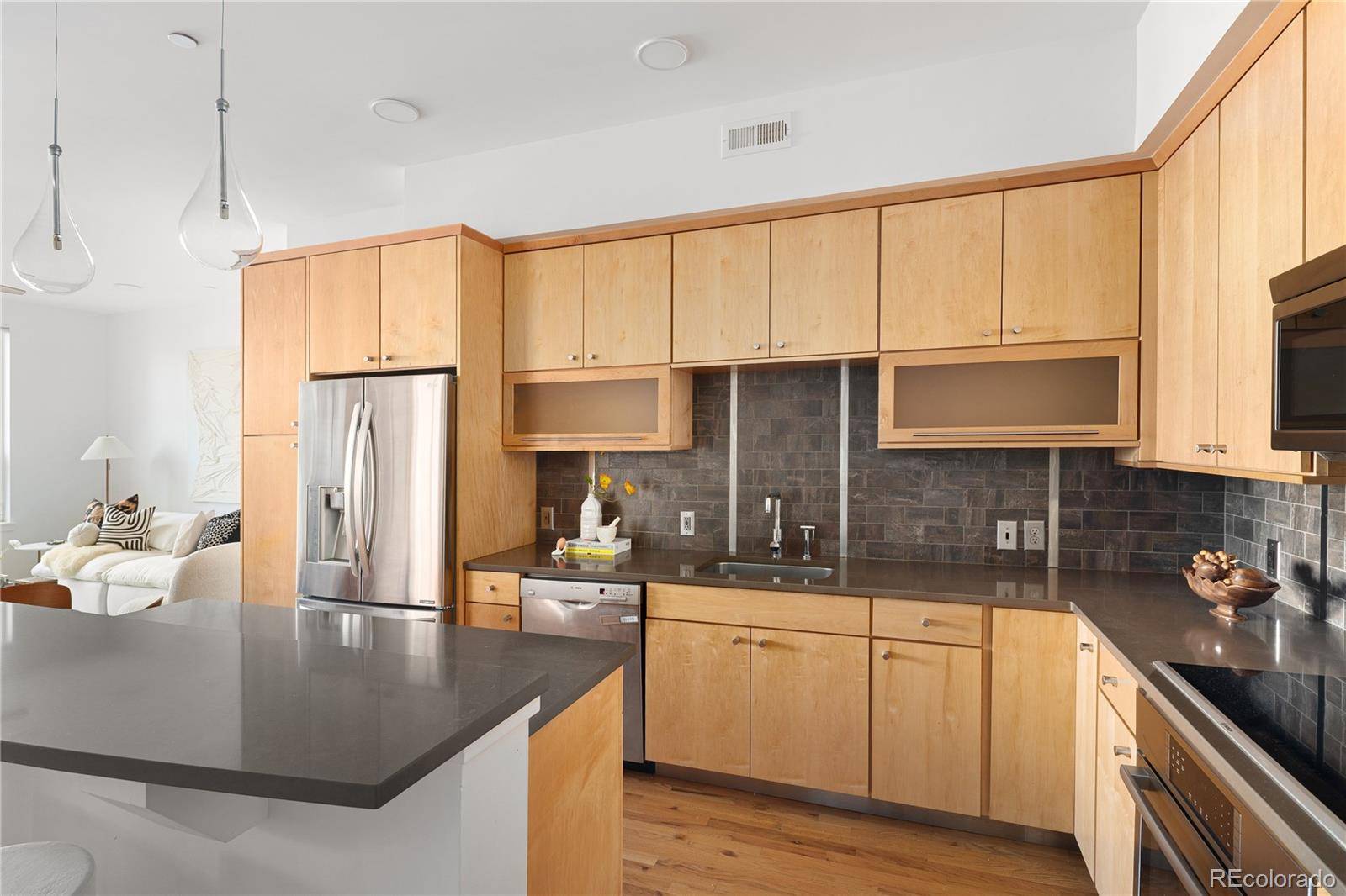 340 S Lafayette ST #201, Denver, CO 80209