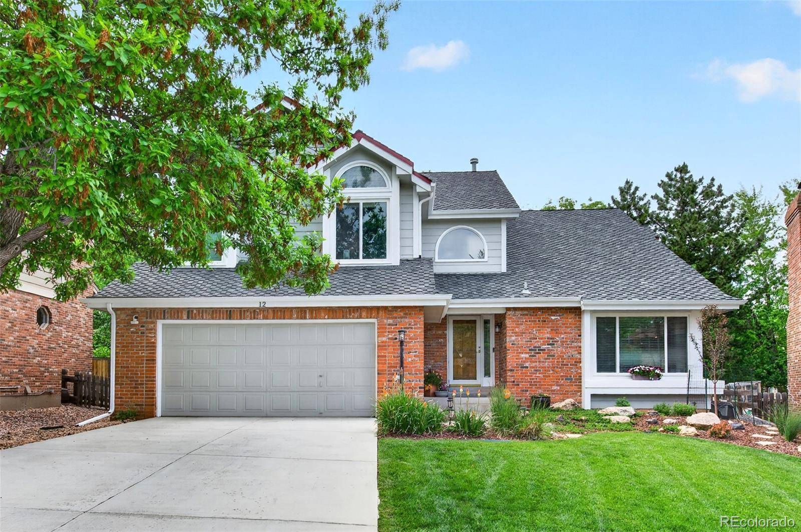 12 Willowleaf DR, Littleton, CO 80127