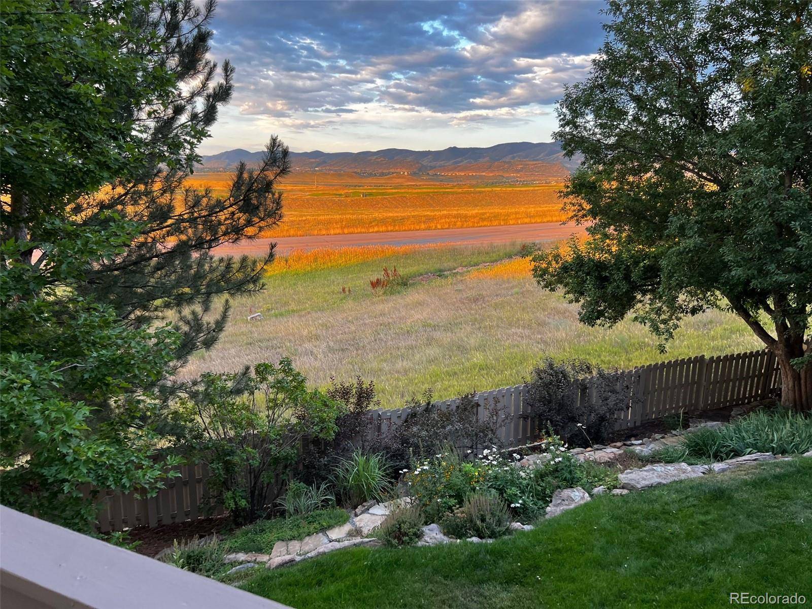 2606 S Xenon WAY, Lakewood, CO 80228