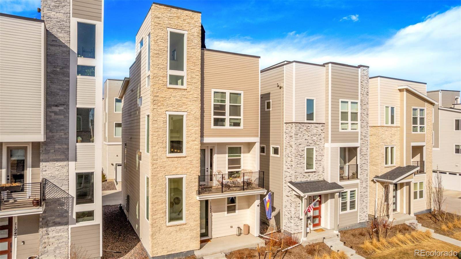 11232 W 53rd DR, Arvada, CO 80002