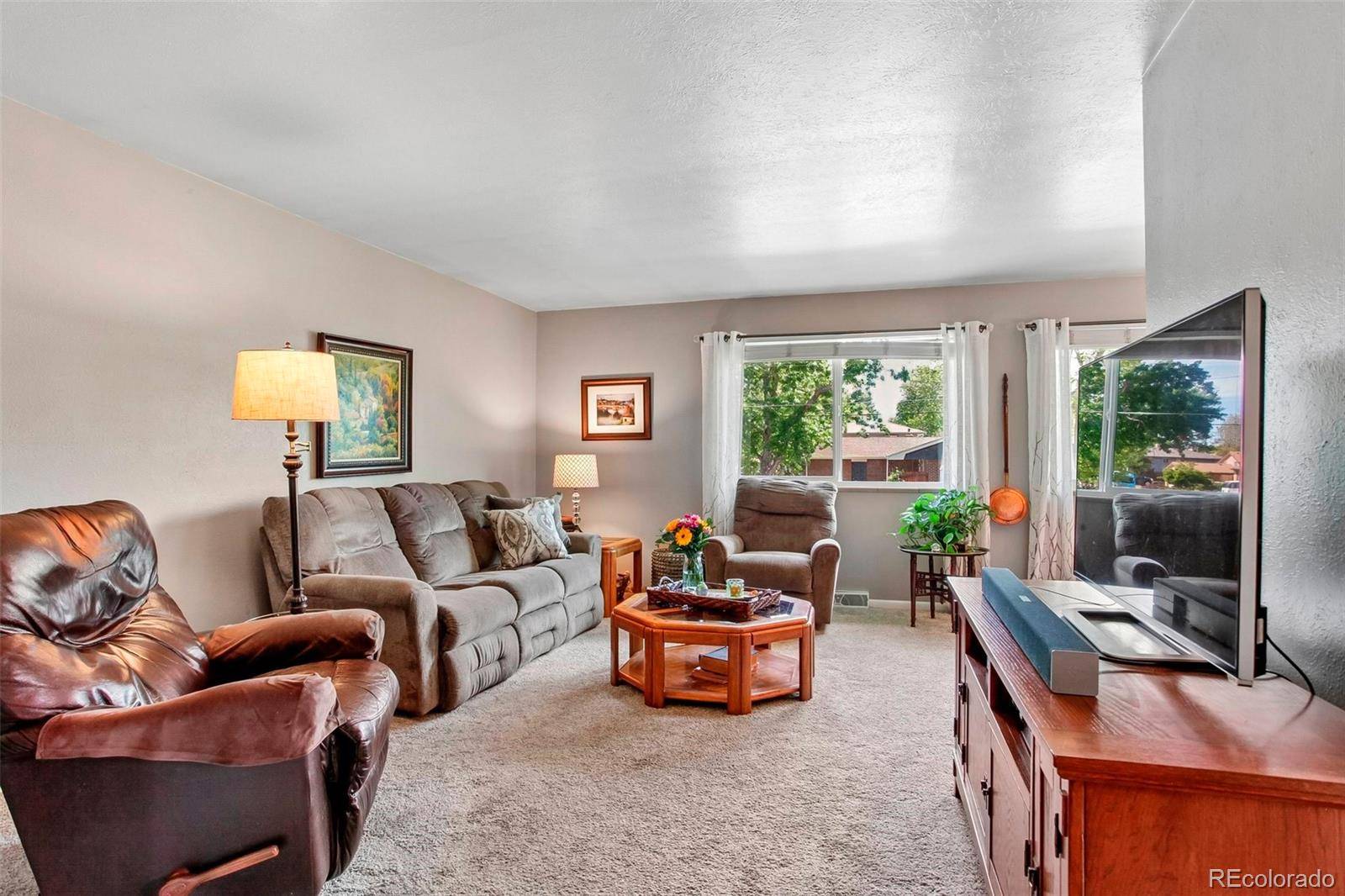 454 W Acoma DR, Littleton, CO 80120