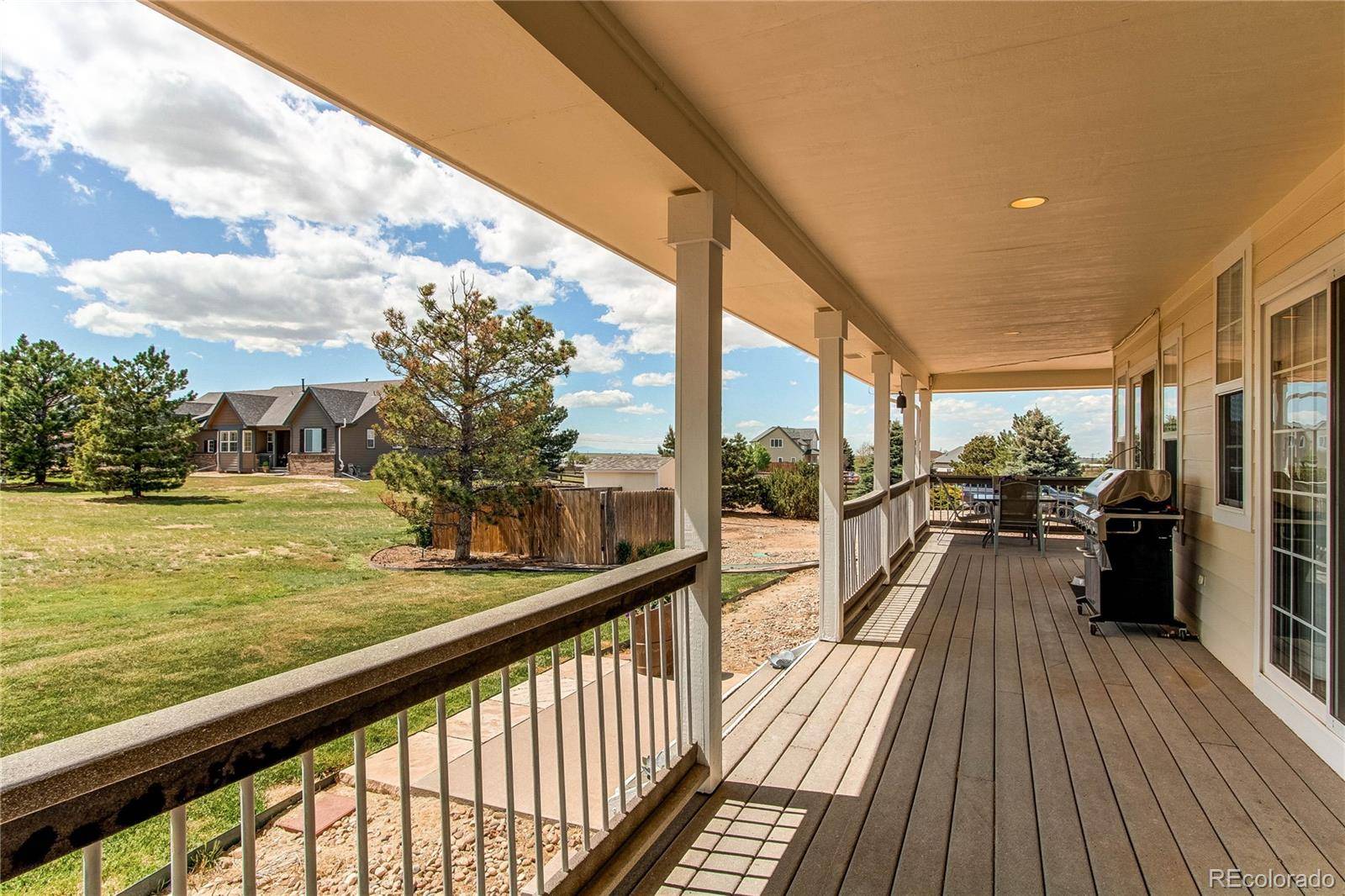895 Antelope DR, Bennett, CO 80102
