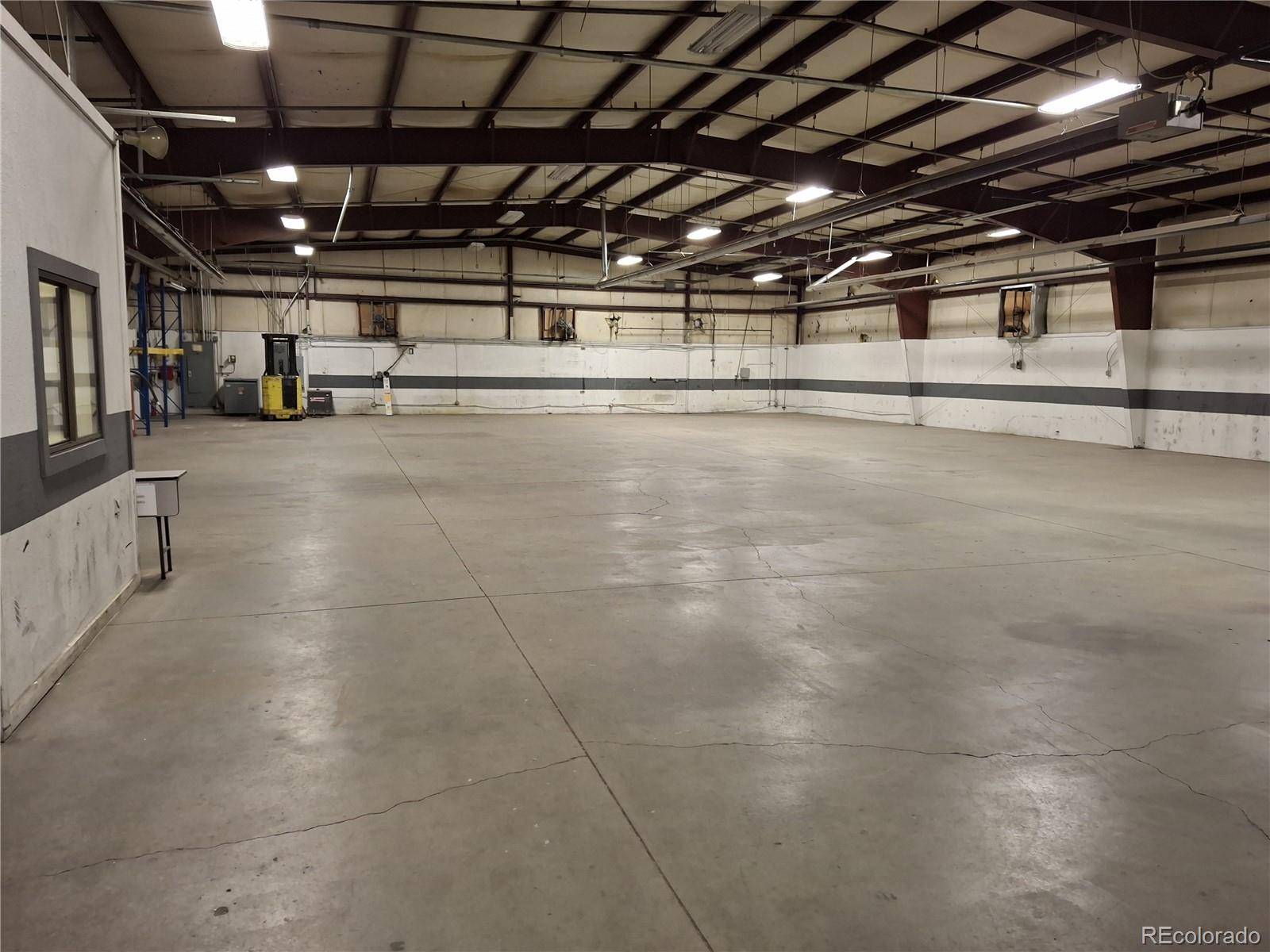 5607 E 48th AVE, Commerce City, CO 80216