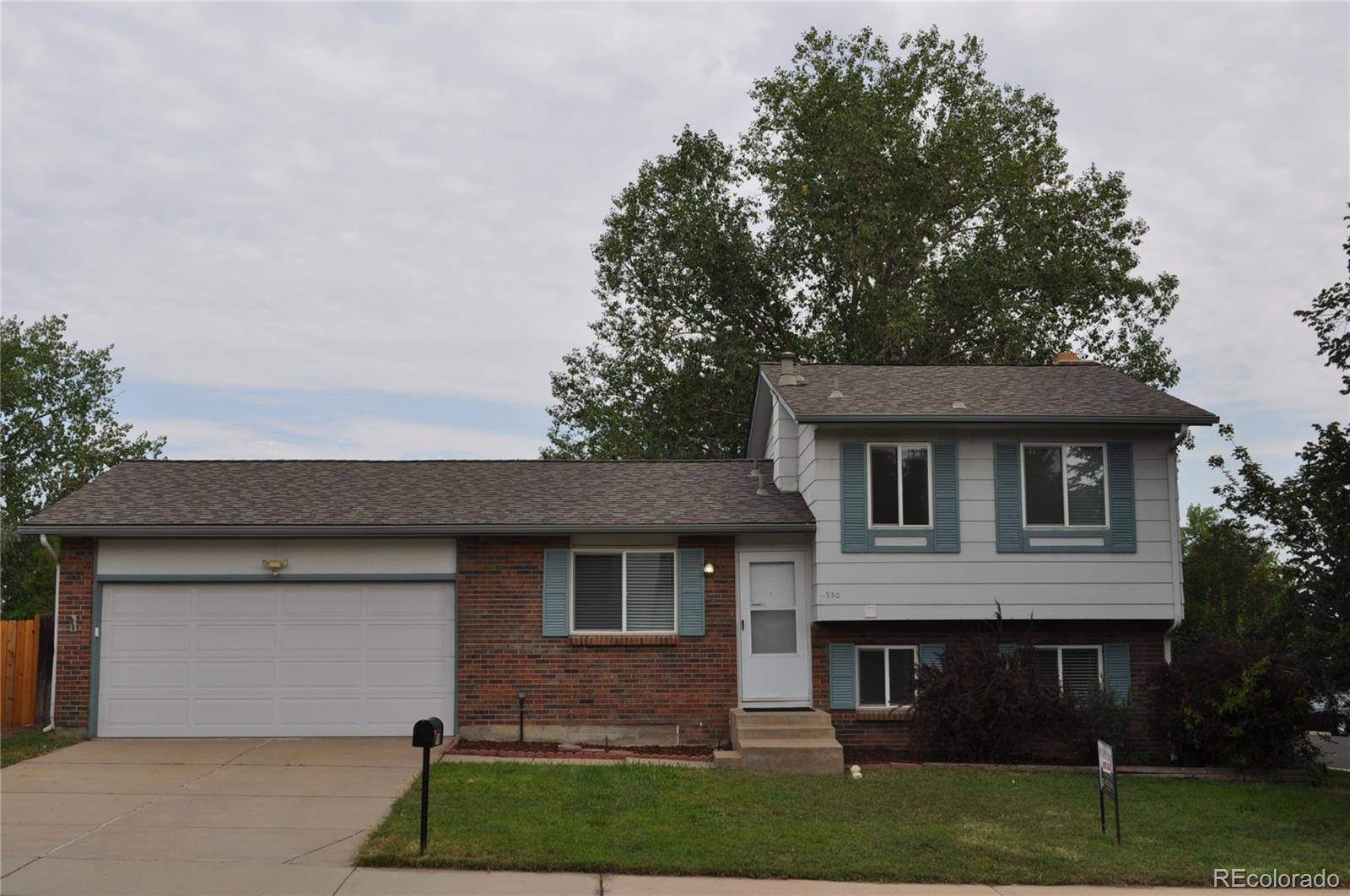 950 S Waco WAY, Aurora, CO 80017