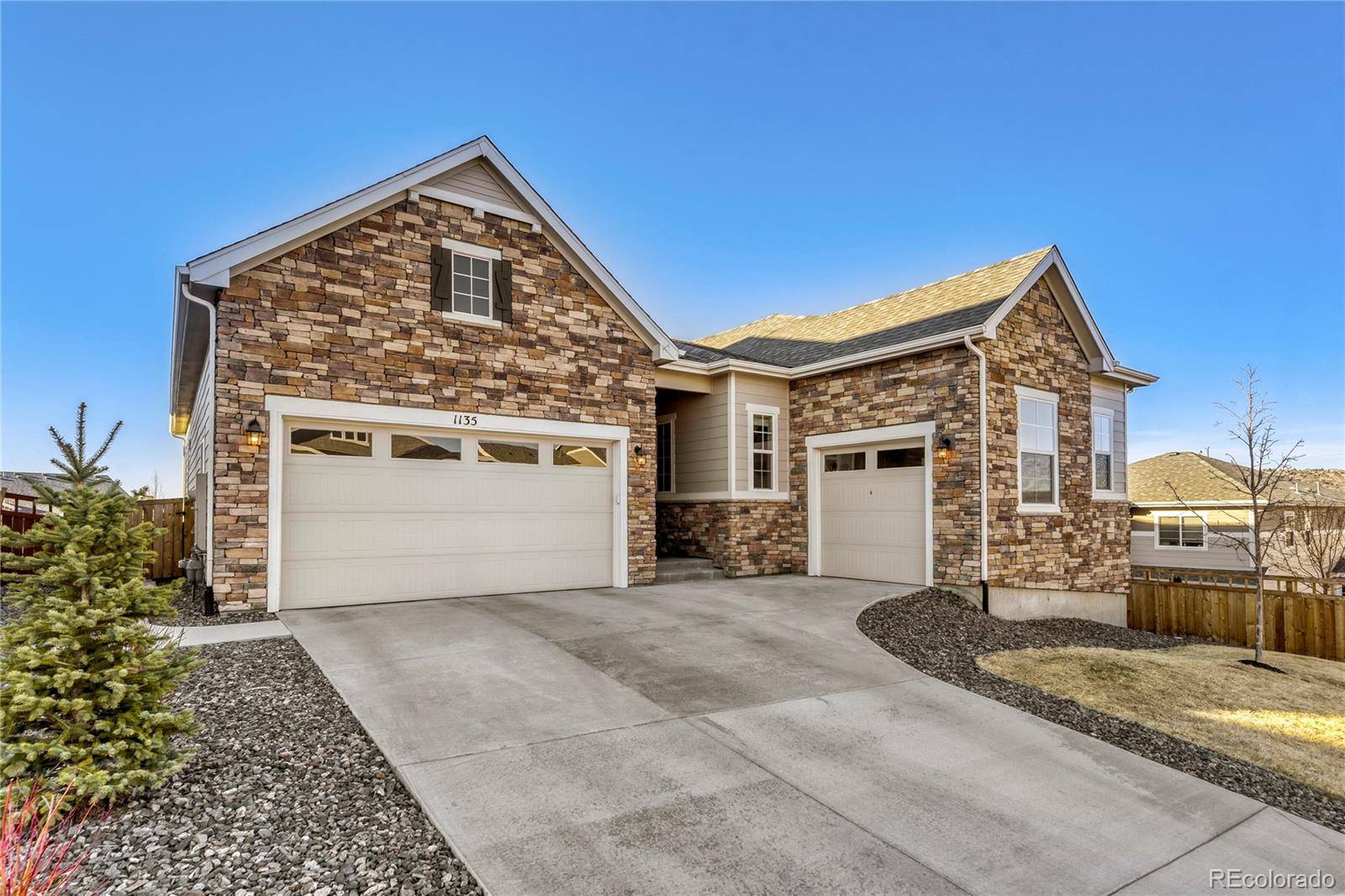 1135 Sunlit DR, Castle Rock, CO 80109