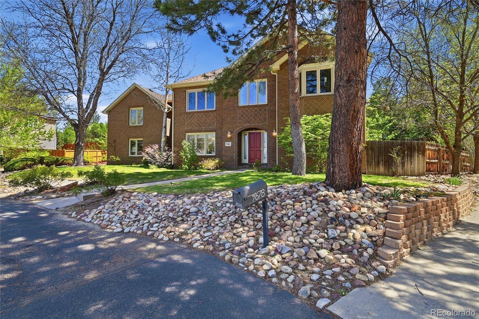 7680 E Arizona DR, Denver, CO 80231