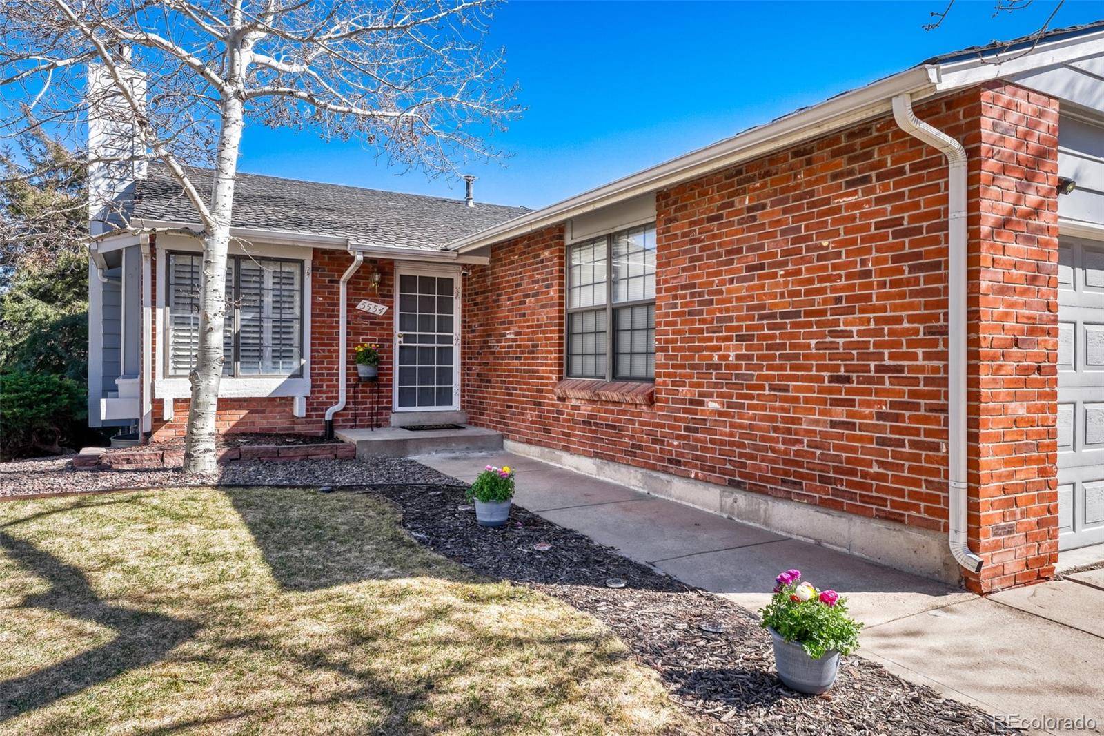 5554 S Lansing CT, Englewood, CO 80111