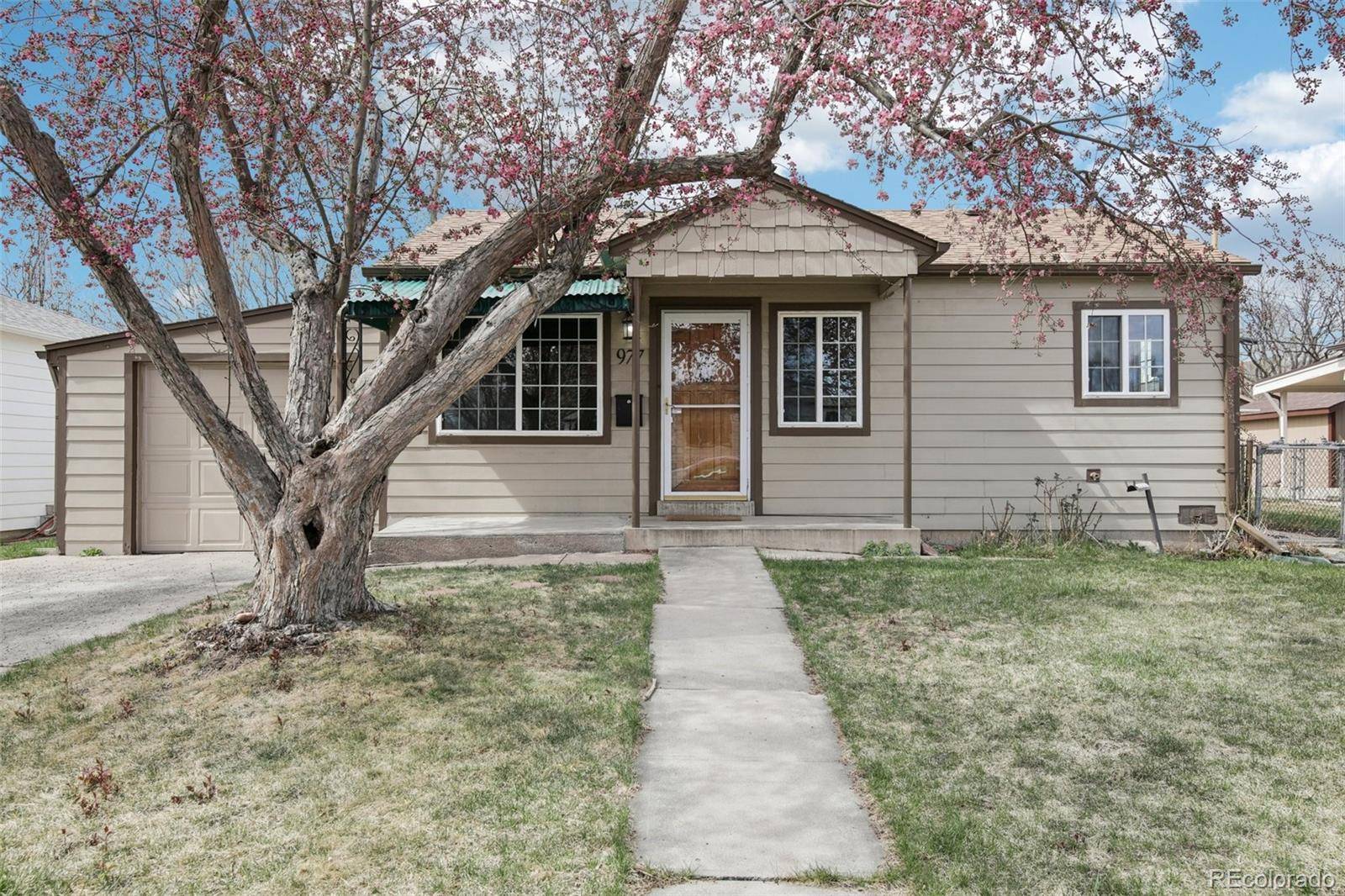 977 Yates ST, Denver, CO 80204