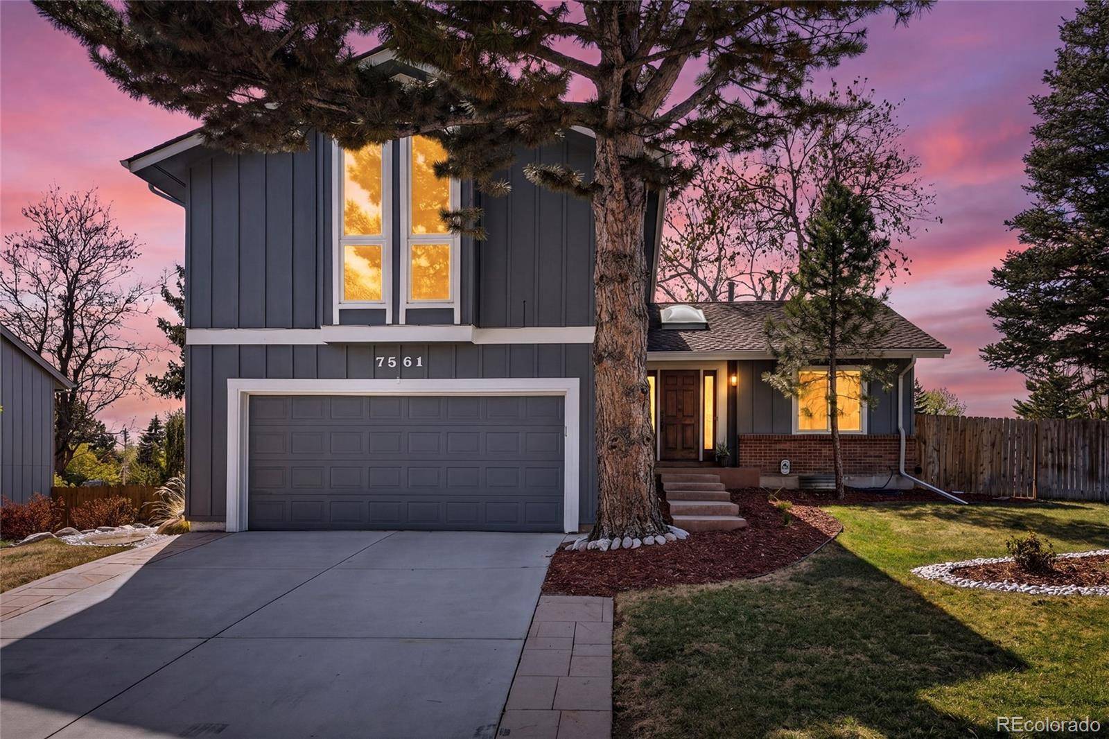7561 S Ulster PL, Centennial, CO 80112