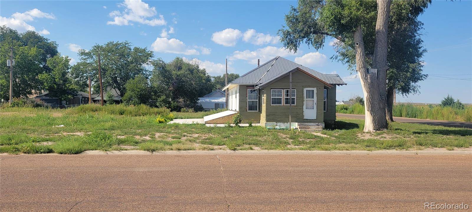 420 E 2nd ST, Julesburg, CO 80737