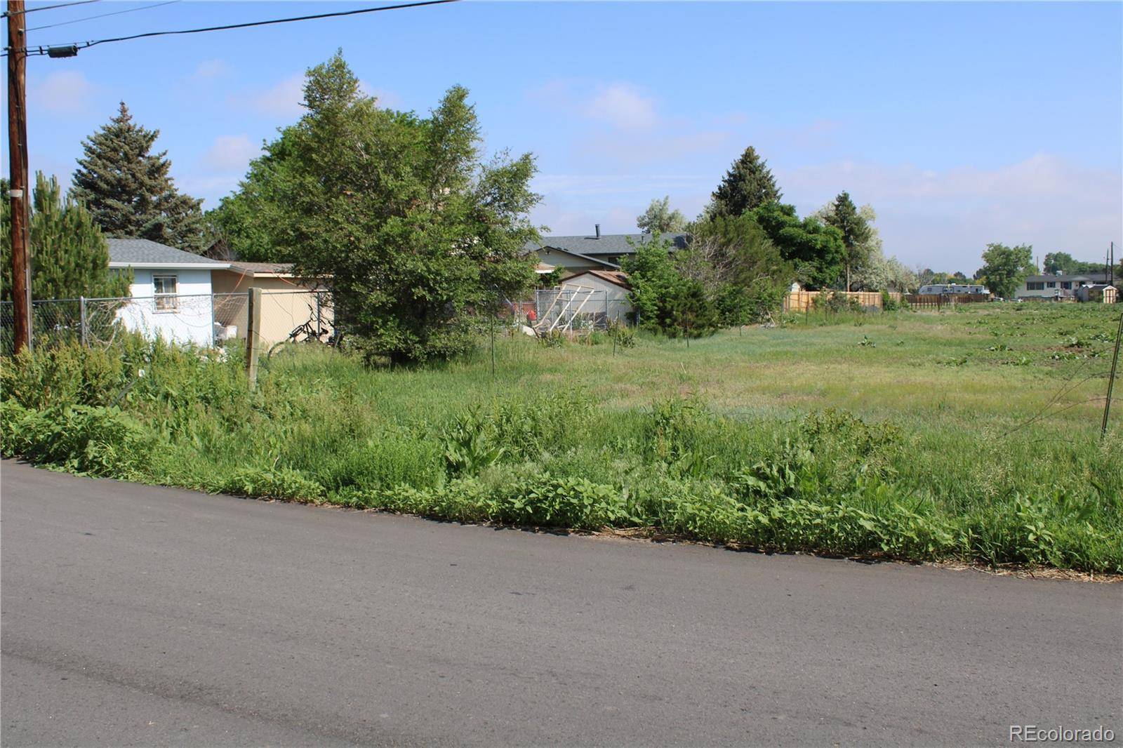 1053 N Joplin ST, Aurora, CO 80011