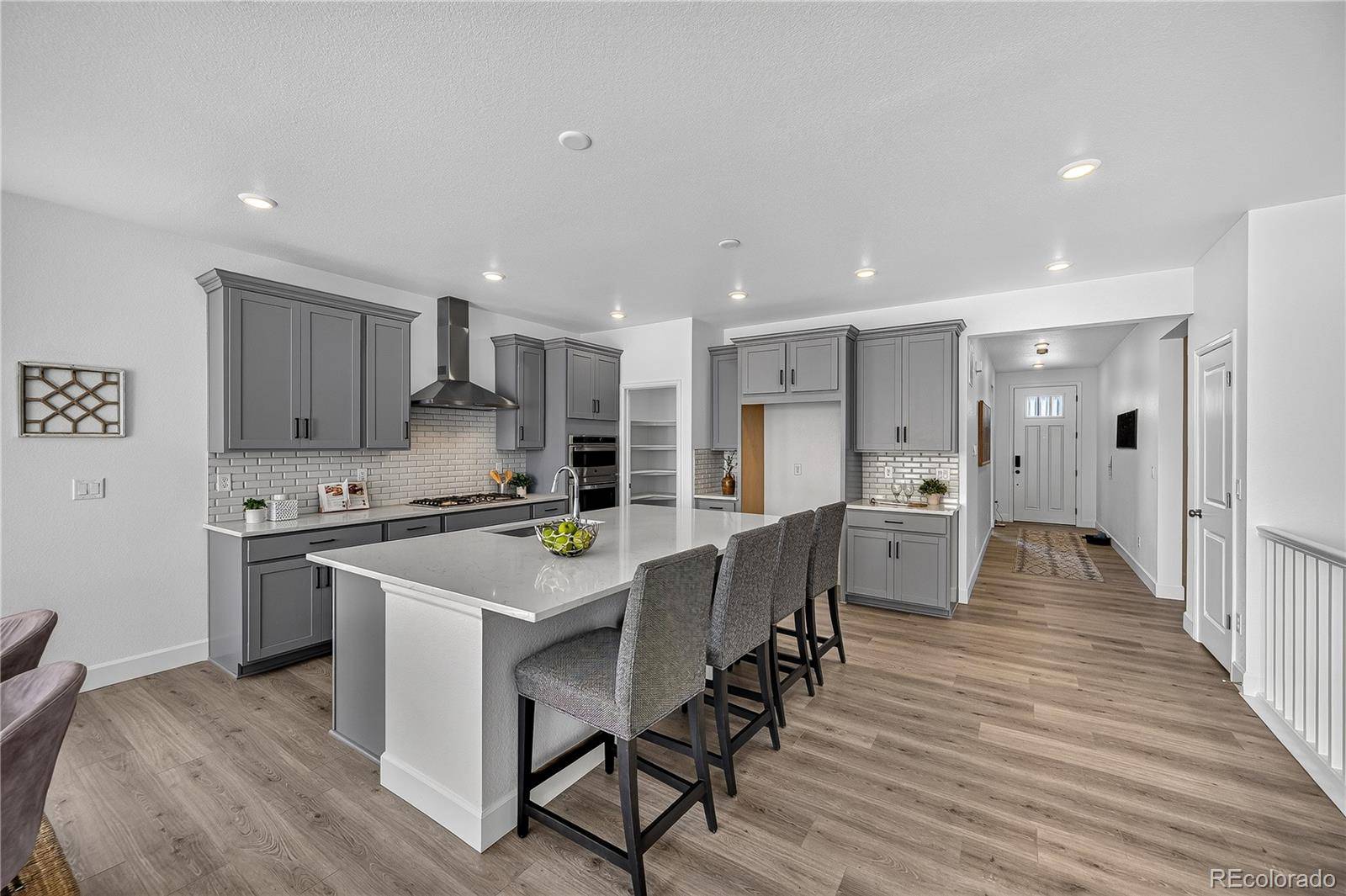 17105 W 92nd LOOP, Arvada, CO 80007