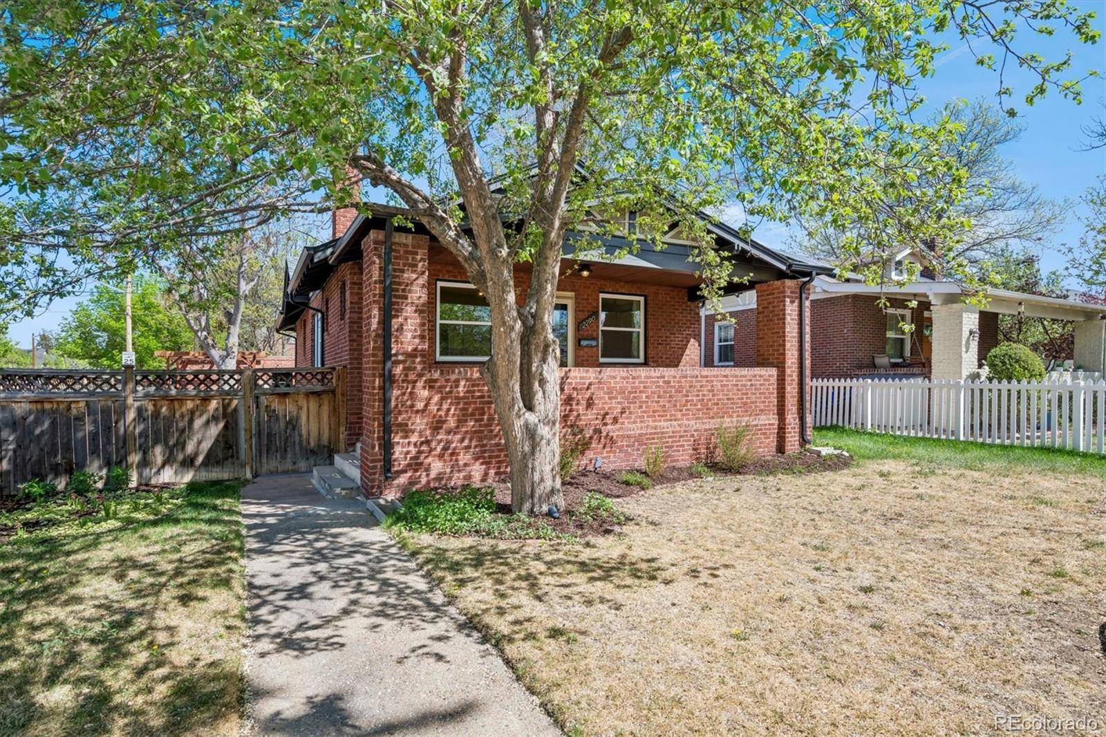 2290 Holly ST, Denver, CO 80207