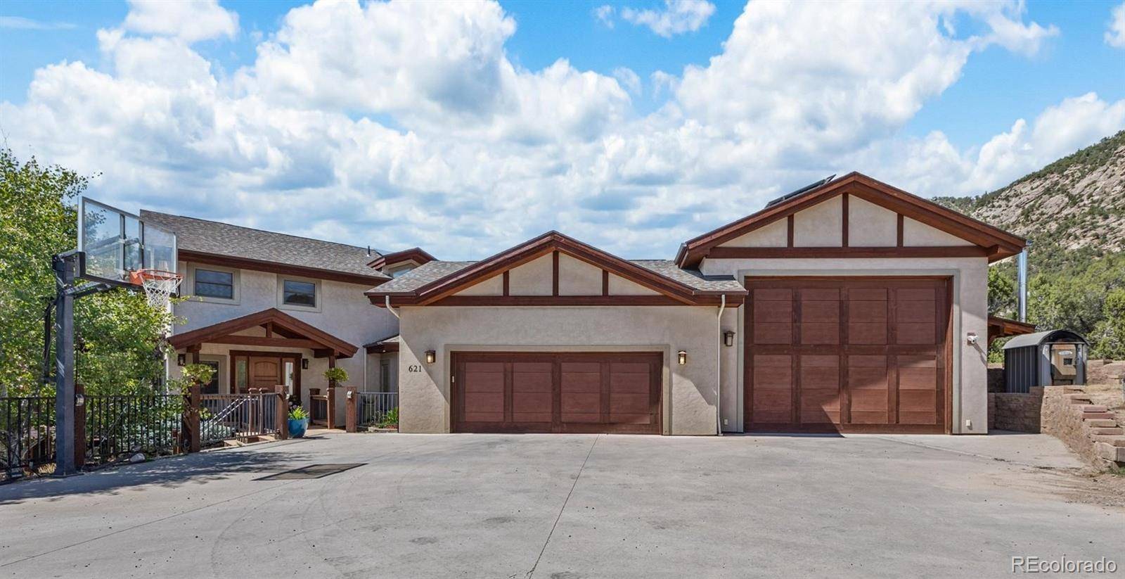 621 Elk Run RD, New Castle, CO 81647