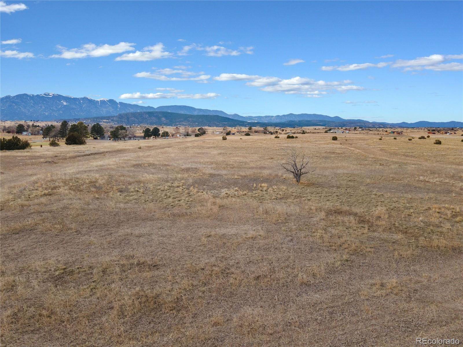 1122 Little Snake Dr, Colorado City, CO 81019