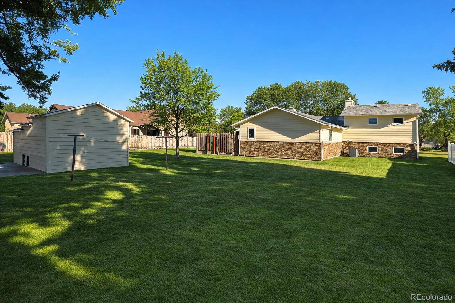218 W 9th ST, Julesburg, CO 80737