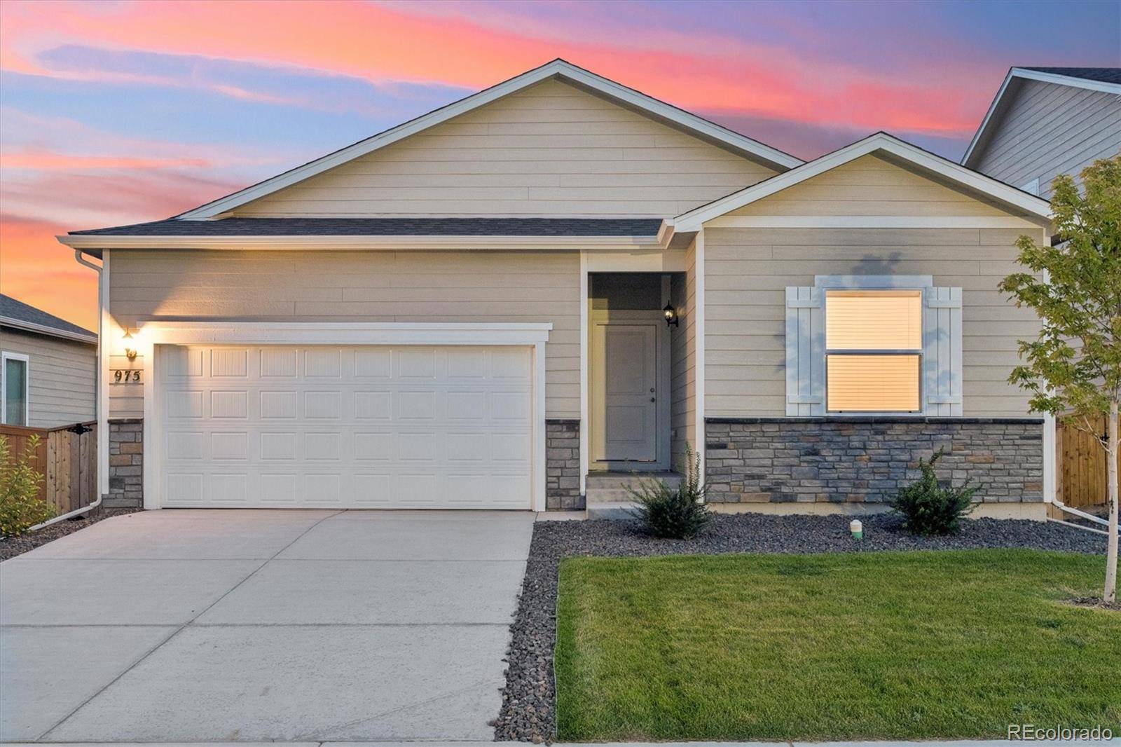 975 Cascade Falls ST, Severance, CO 80550