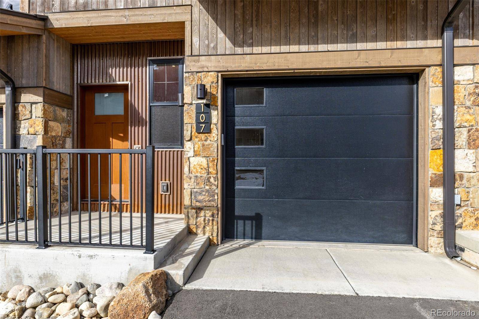 107 Saddle Mountain Camp RD, Granby, CO 80446