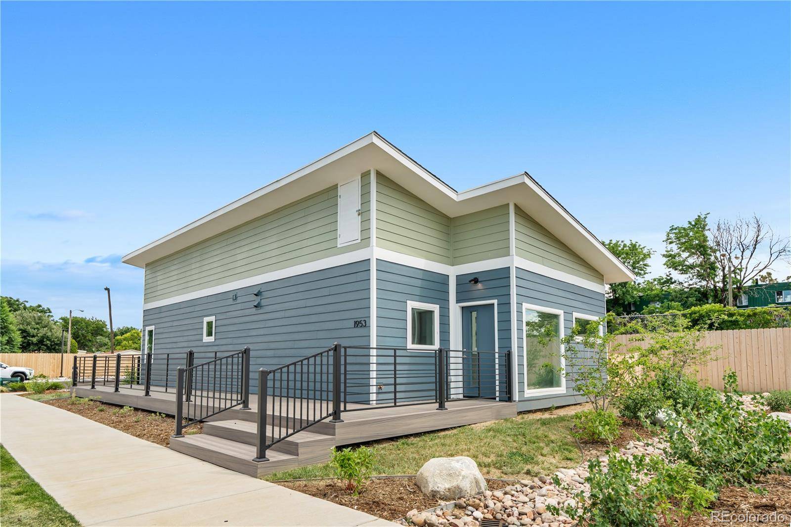 1953 Blackhawk ST, Aurora, CO 80011