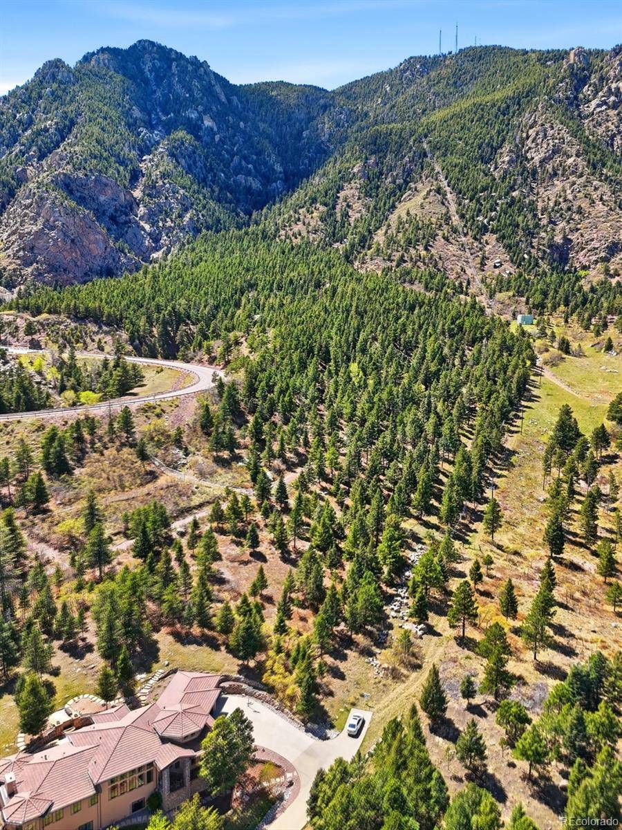 390 Irvington CT, Colorado Springs, CO 80906