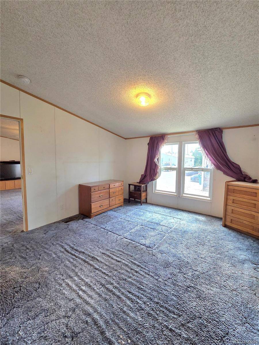5250 W 53 AVE, Arvada, CO 80002