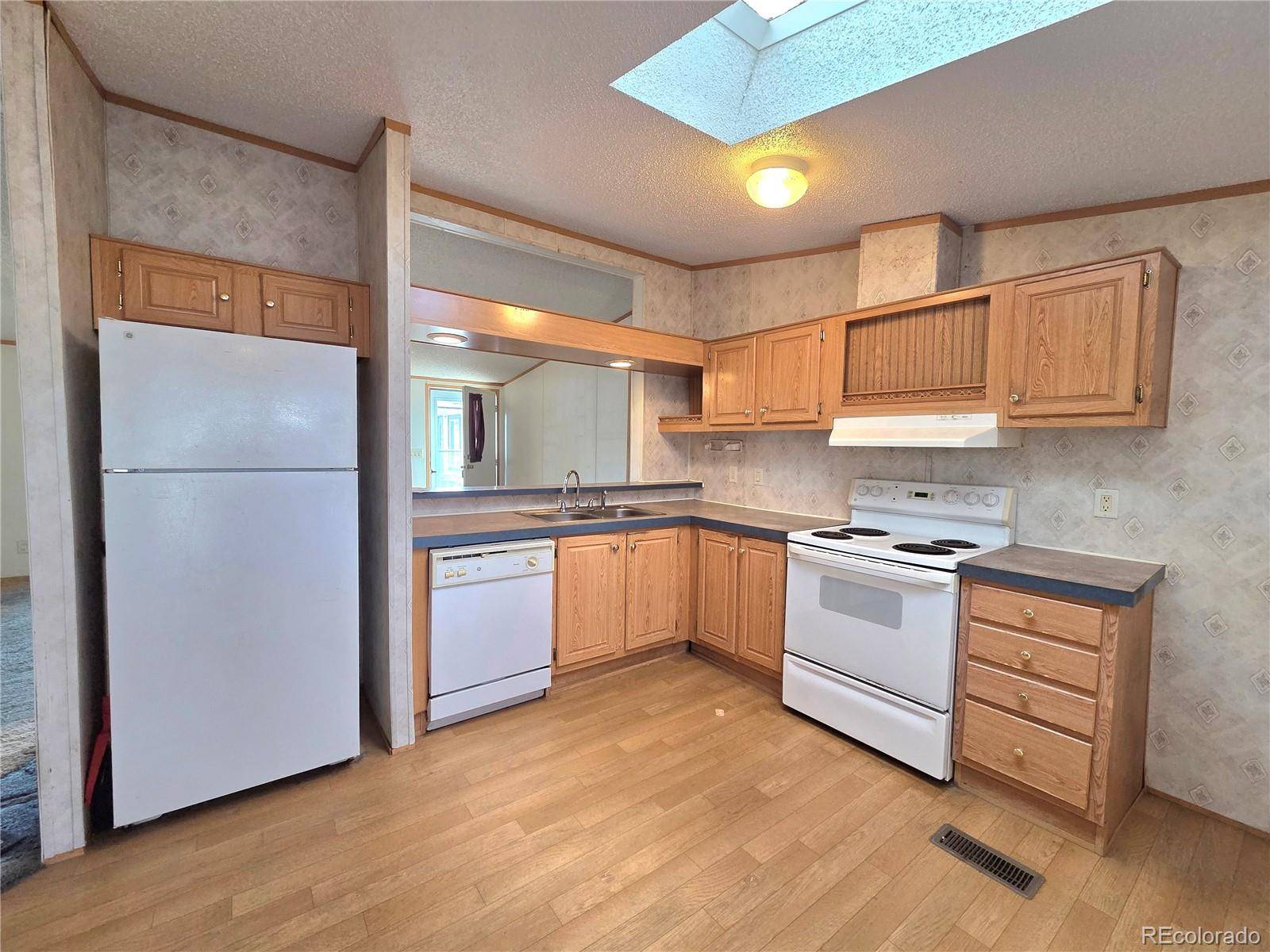 5250 W 53 AVE, Arvada, CO 80002