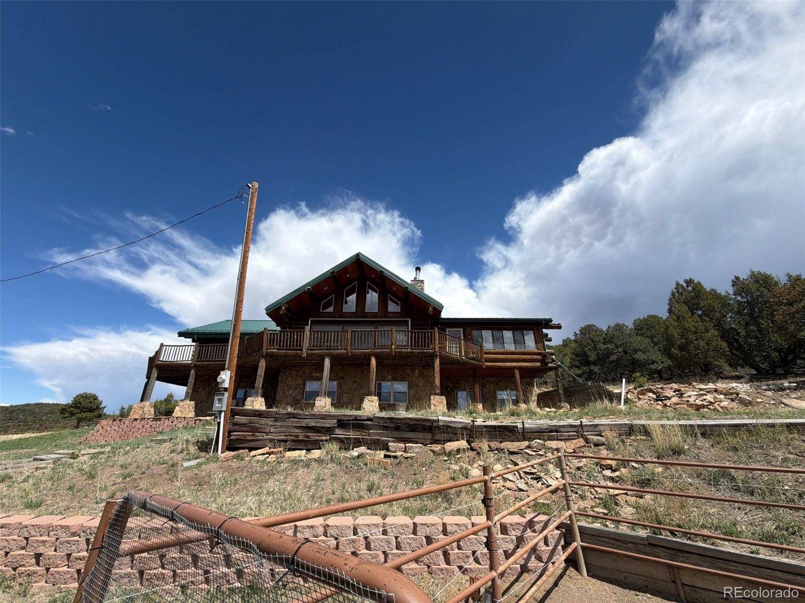 1035 Spanish Peaks DR, Walsenburg, CO 81089