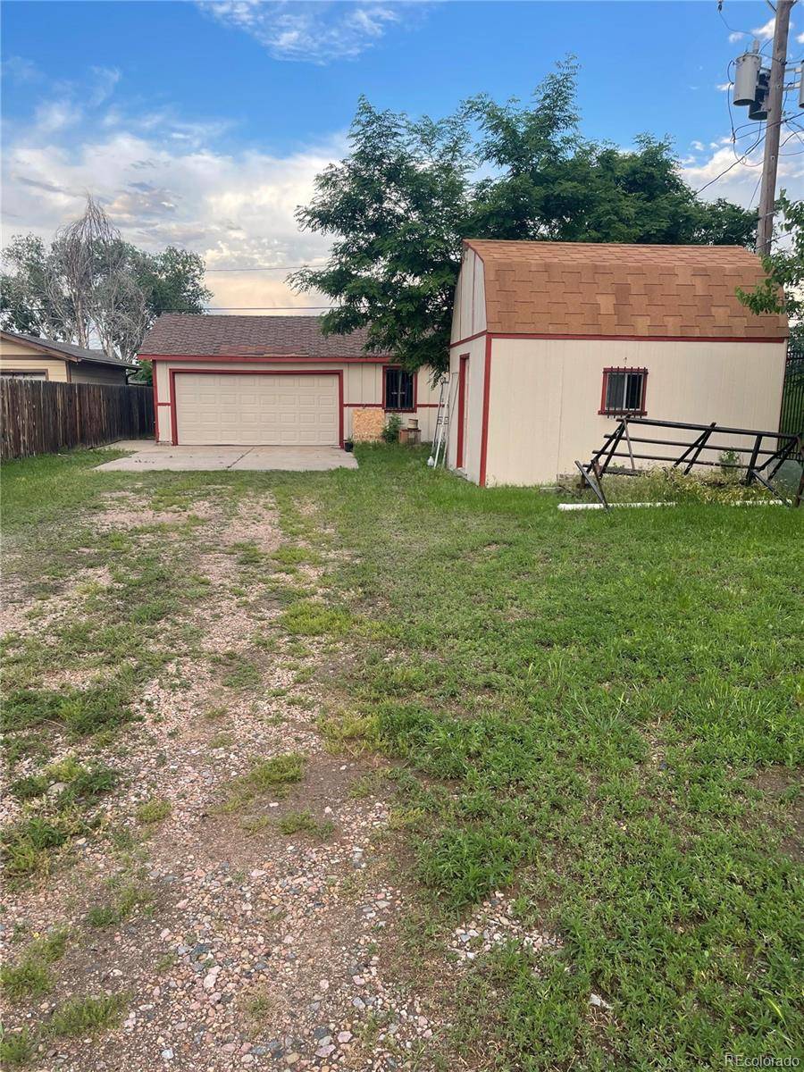 8010 Jasmine ST, Dupont, CO 80024