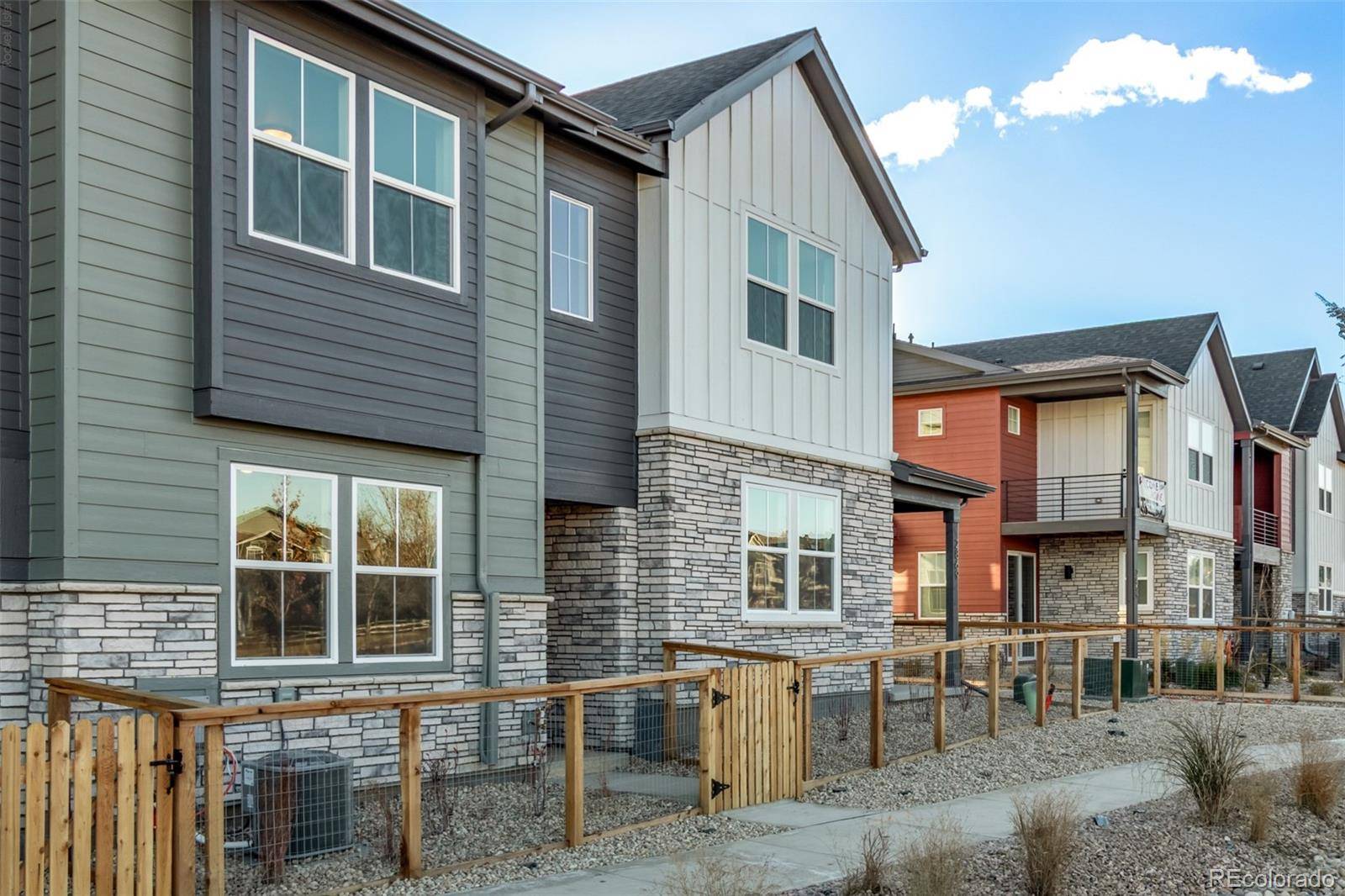 2897 E 103rd DR, Thornton, CO 80229